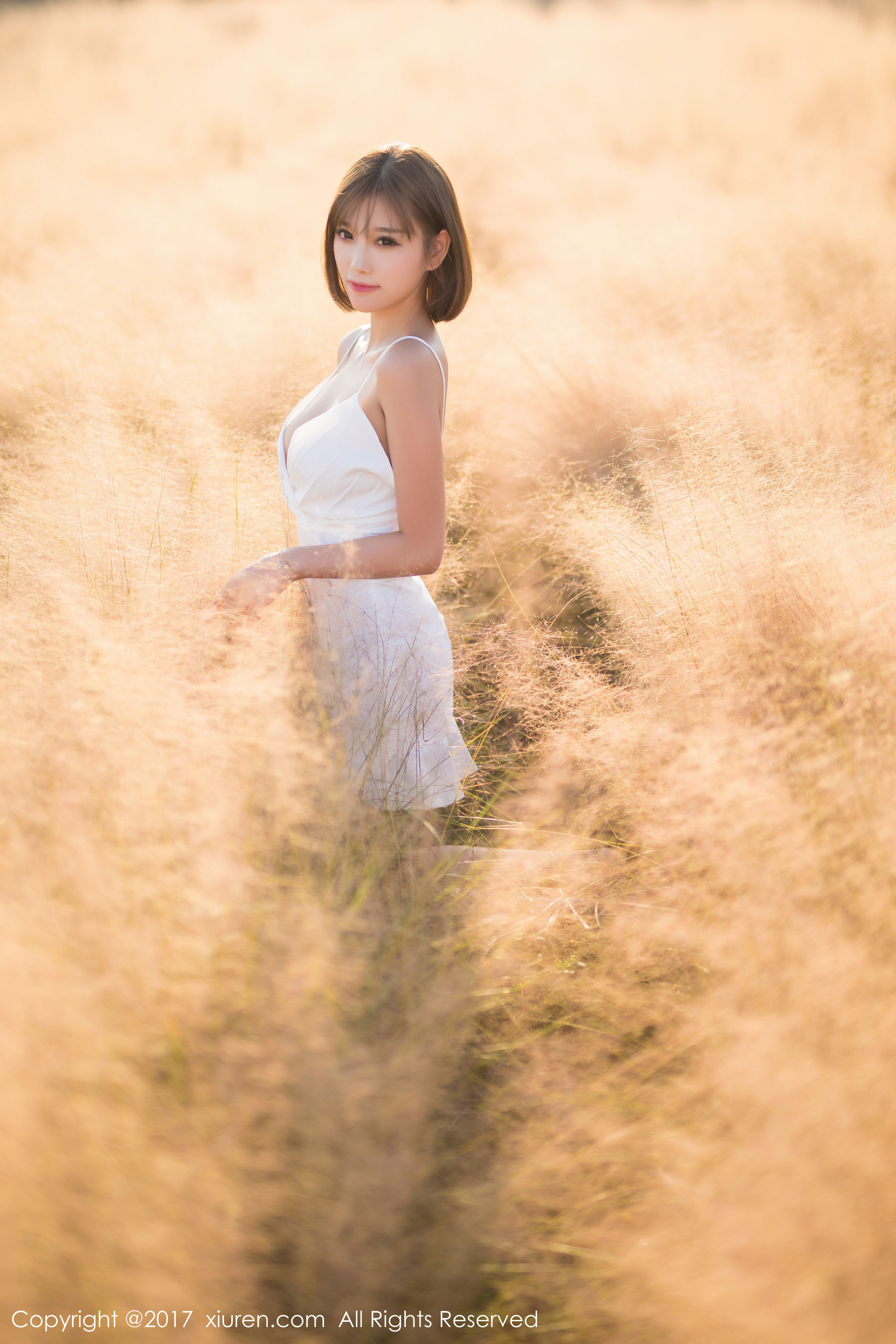 甜美女神@杨晨晨sugar《性感室外写真》 [秀人XiuRen] NO.847_第3张