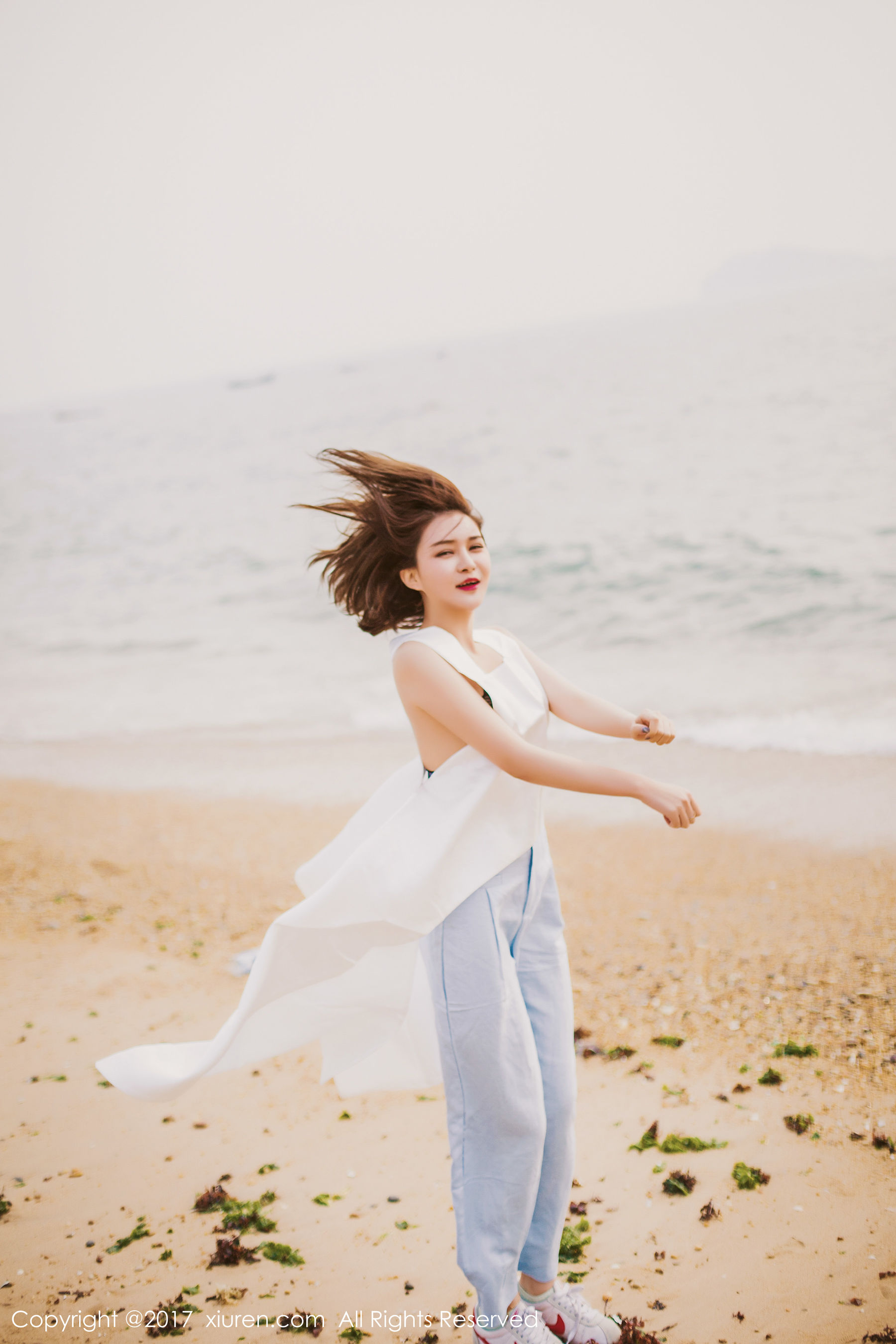 廿十(凯竹)《海边唯美风+性感室内》 [秀人XiuRen] NO.879_第1张