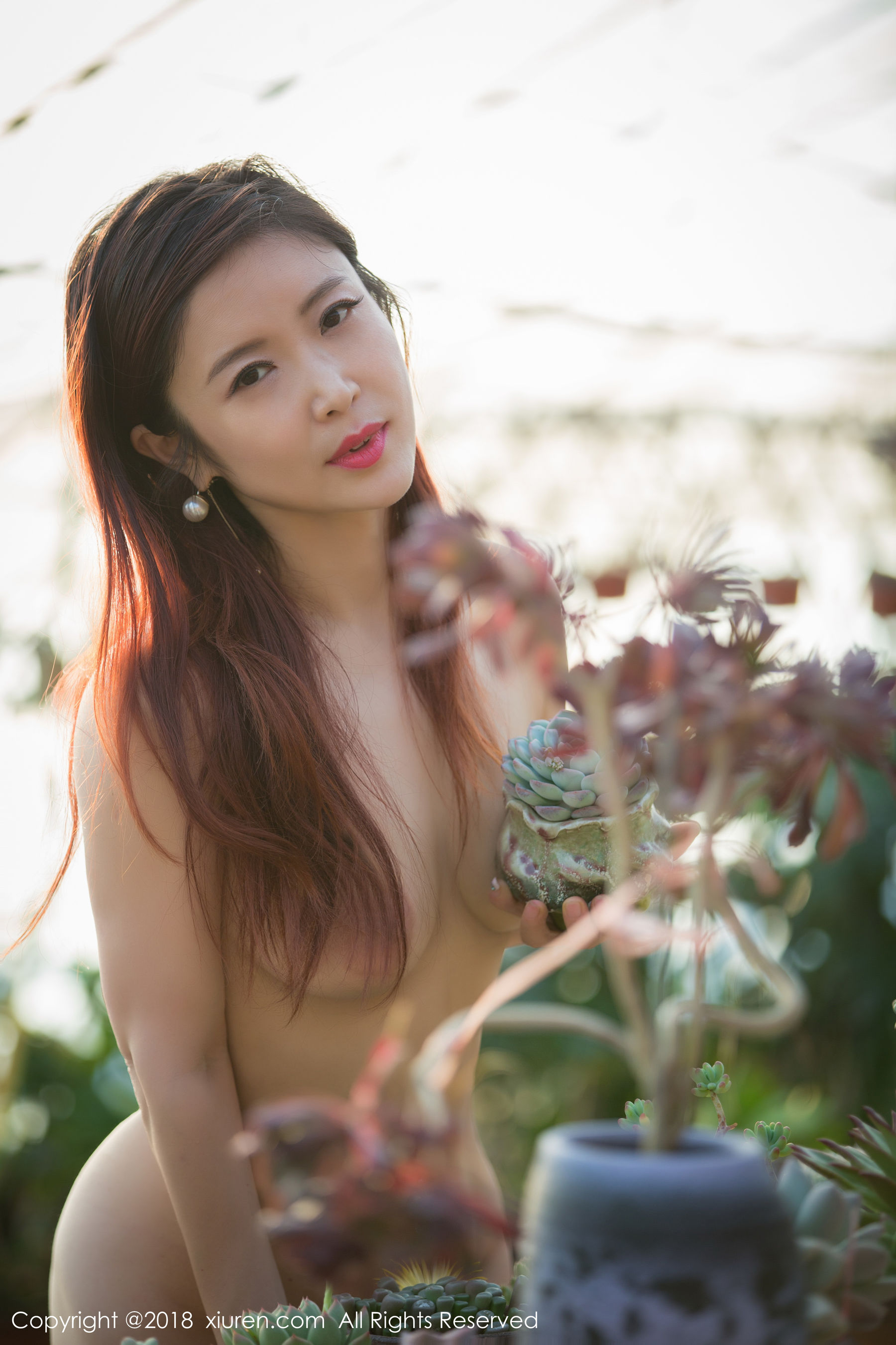 西希白兔《美臀露出系列》 [秀人XiuRen] NO.884_第1张