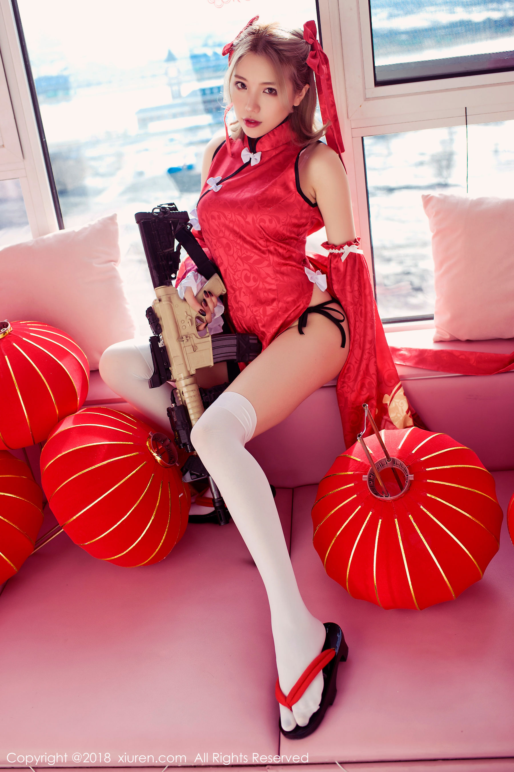 黄楽然《保鲜膜裹身+极品COS枪娘》 [秀人XiuRen] No.911_第1张