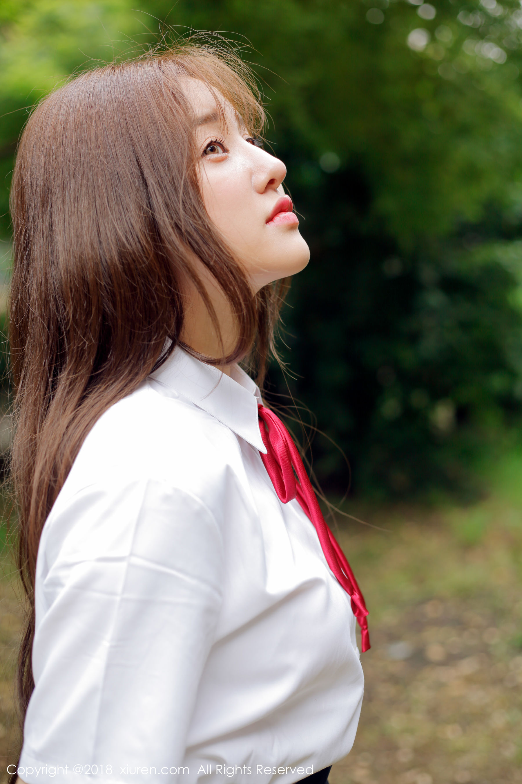 丹妮Danny《运动滑板人体抹油与浴室湿身》 [秀人XIUREN] No.994_第3张