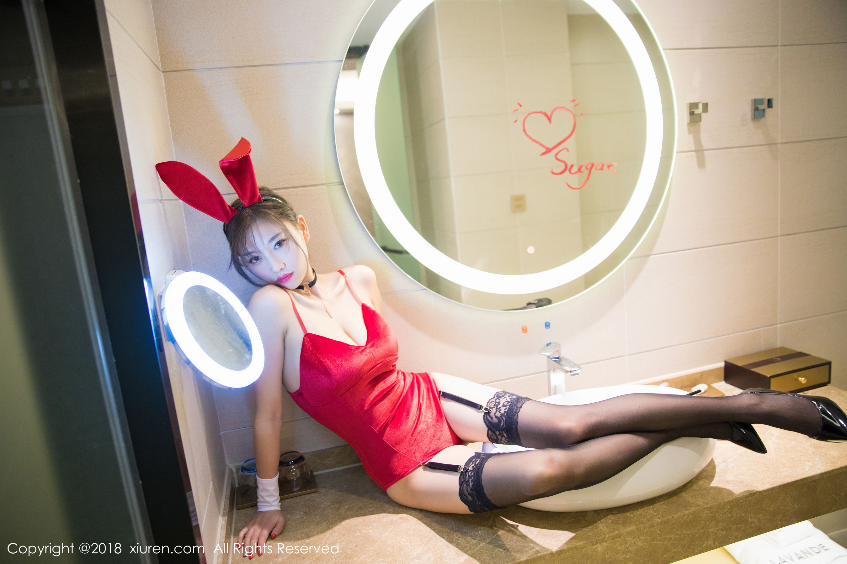 杨晨晨sugar《黑丝兔女郎+浴室湿身系列》 [秀人XIUREN] No.1033_第4张
