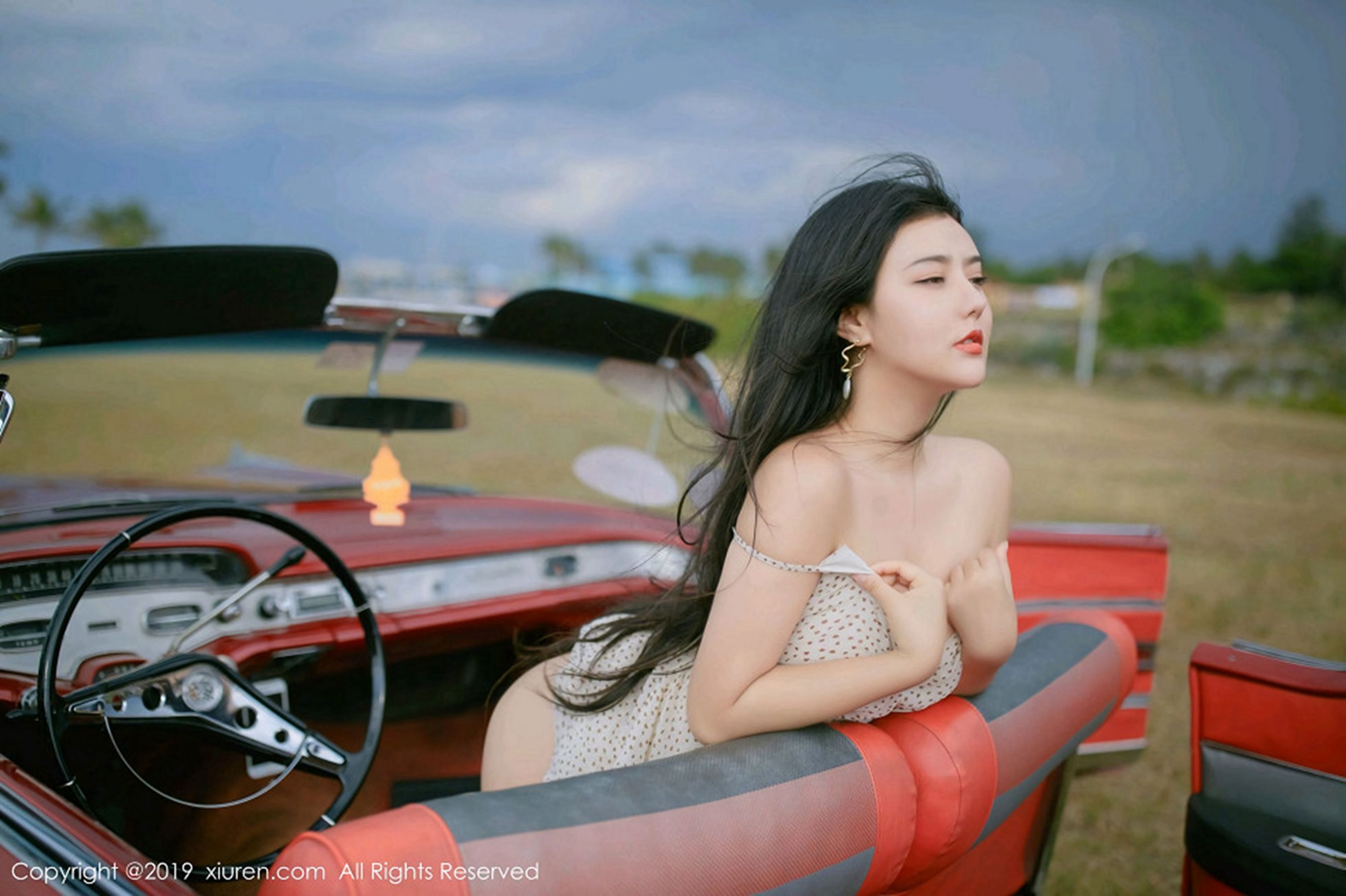 [秀人XIUREN] No.1463 Manuela玛鲁娜_第2张