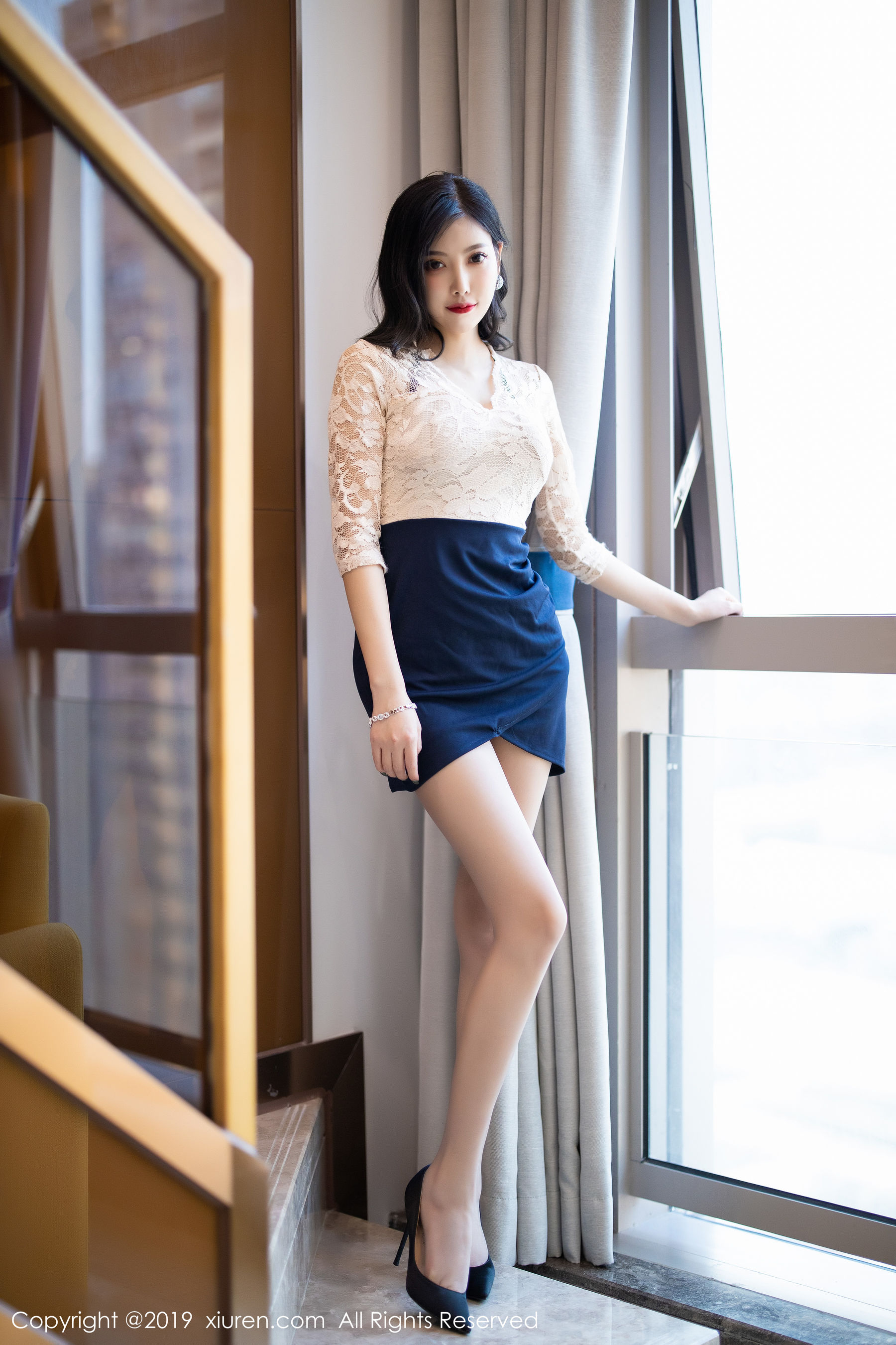 [秀人XIUREN] No.1717 杨晨晨sugar_第1张