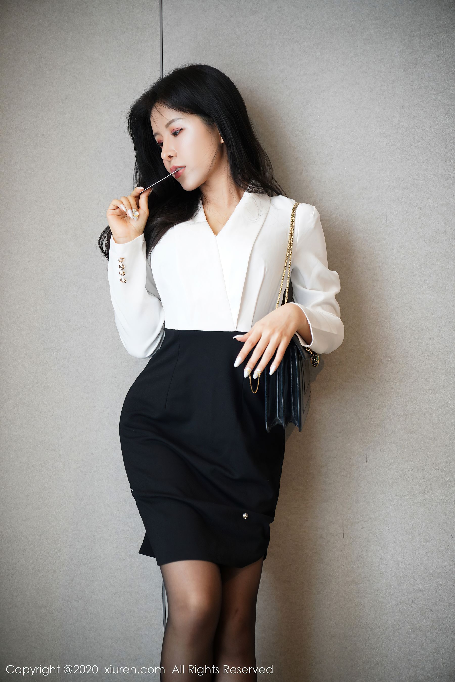 [秀人XIUREN] No.2346 奥莉_第3张