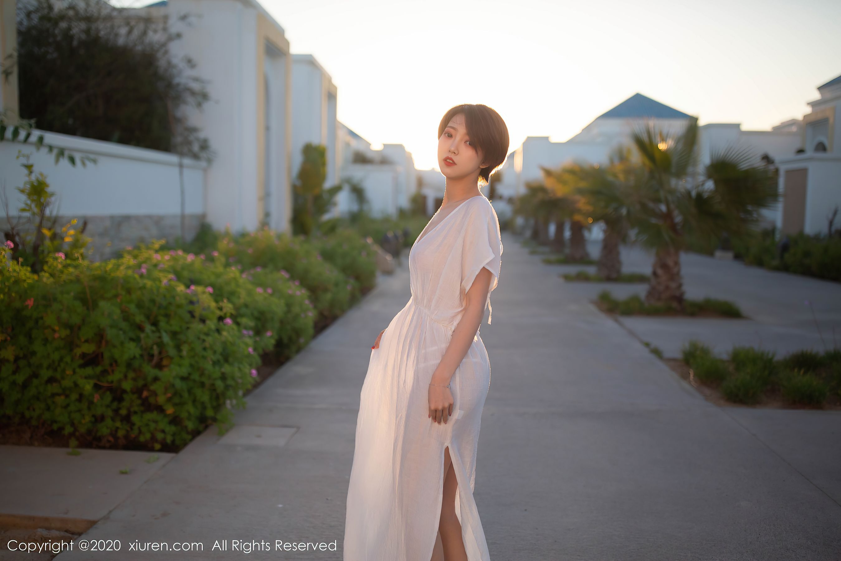 [秀人XiuRen] No.2405 冯木木LRIS_第2张