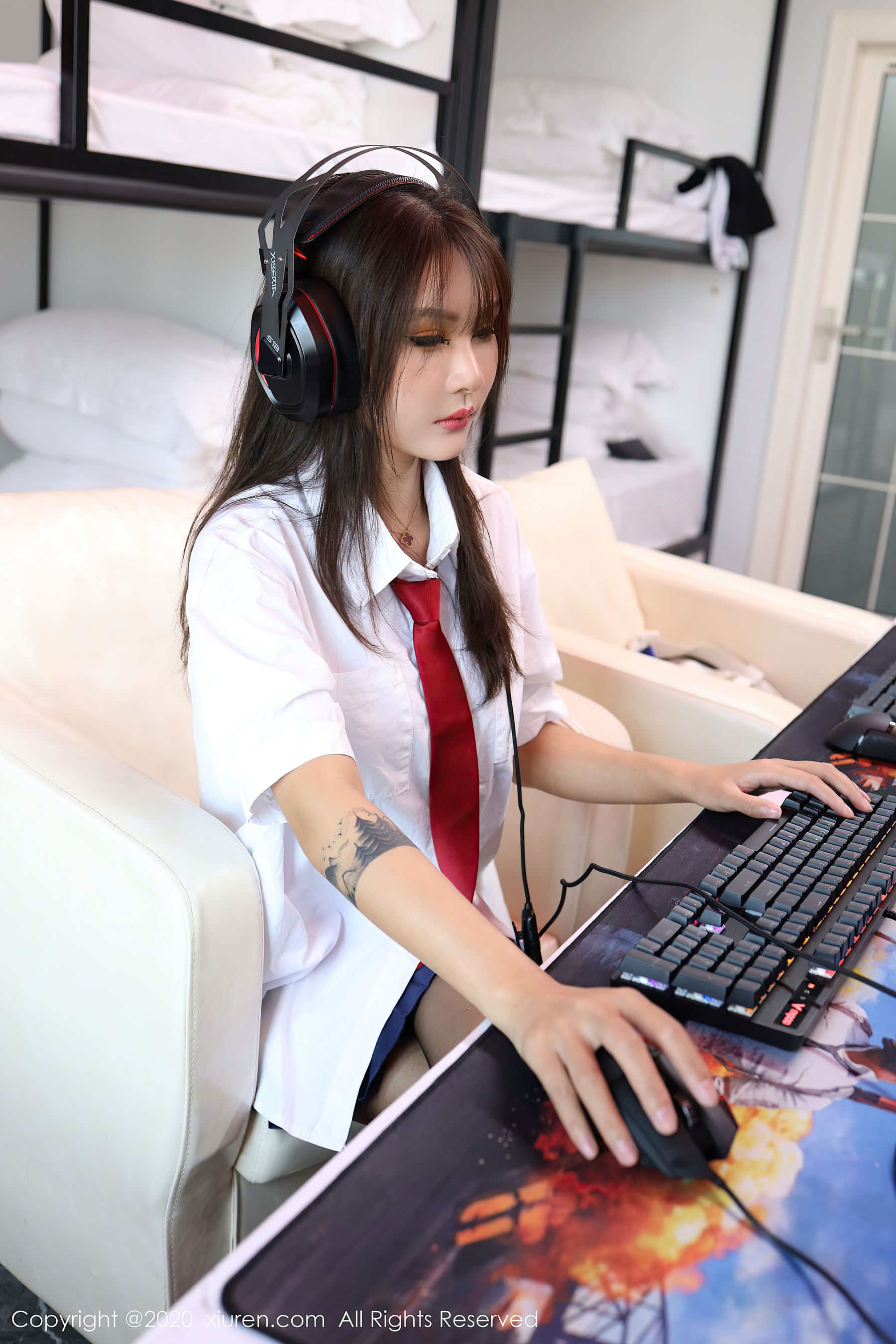 [秀人XiuRen] No.2461 Emily顾奈奈_第3张