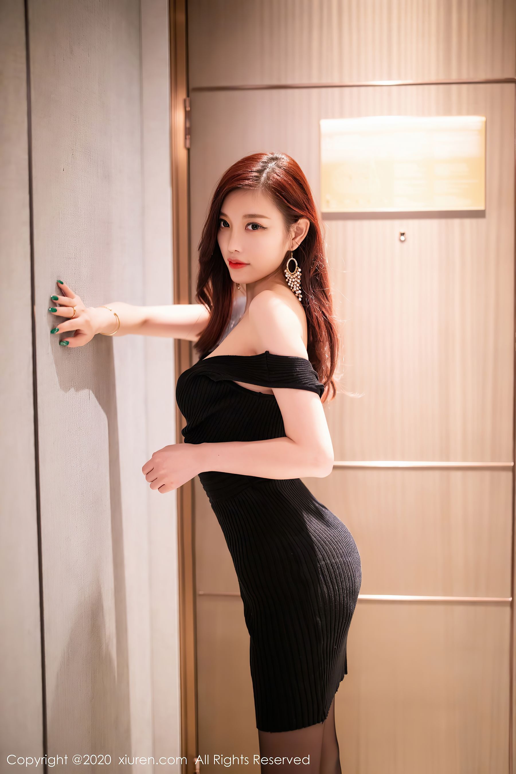 [秀人XiuRen] No.2704 杨晨晨sugar_第3张