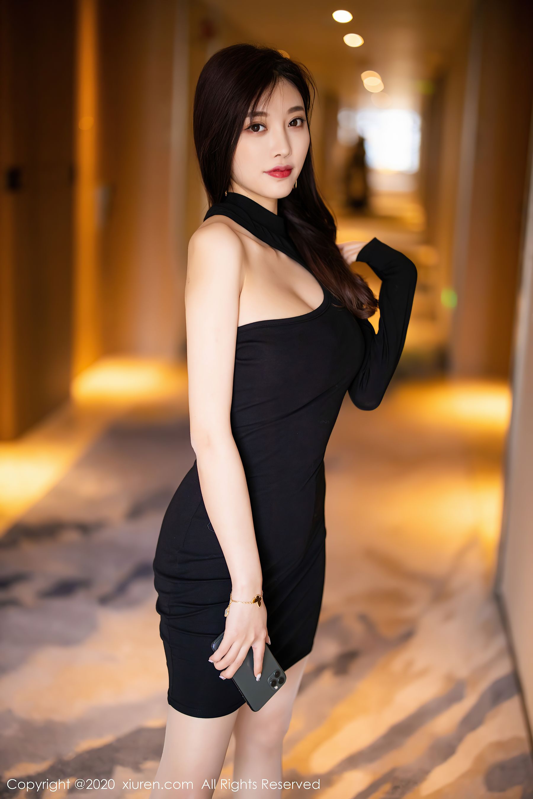 [秀人XiuRen] No.2733 杨晨晨sugar_第3张