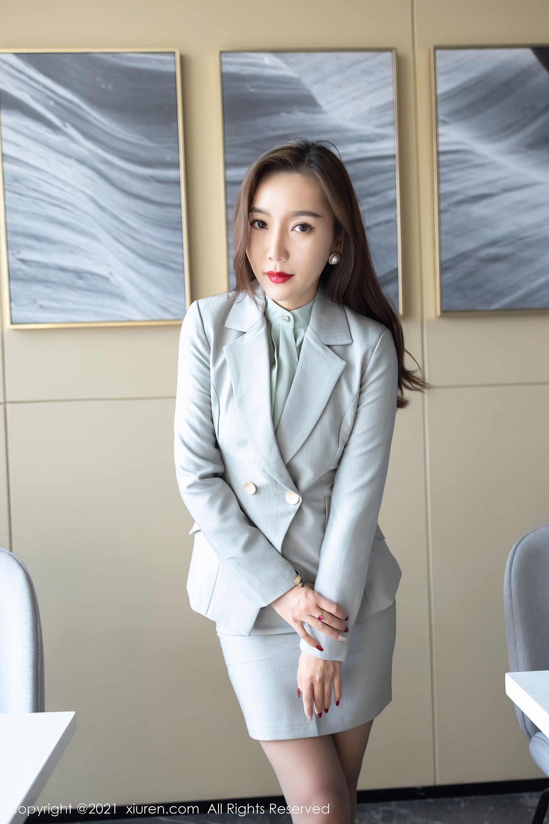 [秀人XIUREN] No.2964 艾静香_第1张