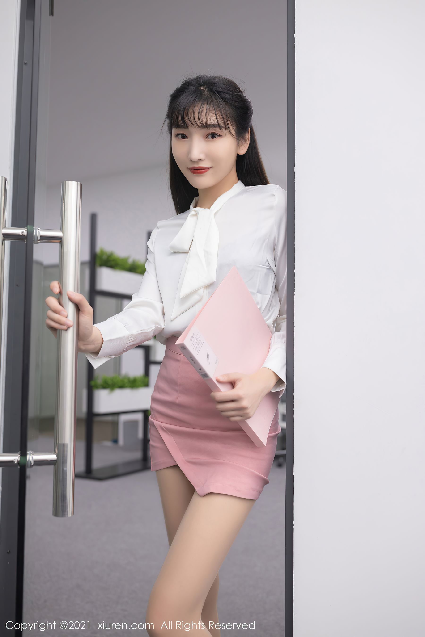 [秀人XIUREN] No.3030 陆萱萱_第3张