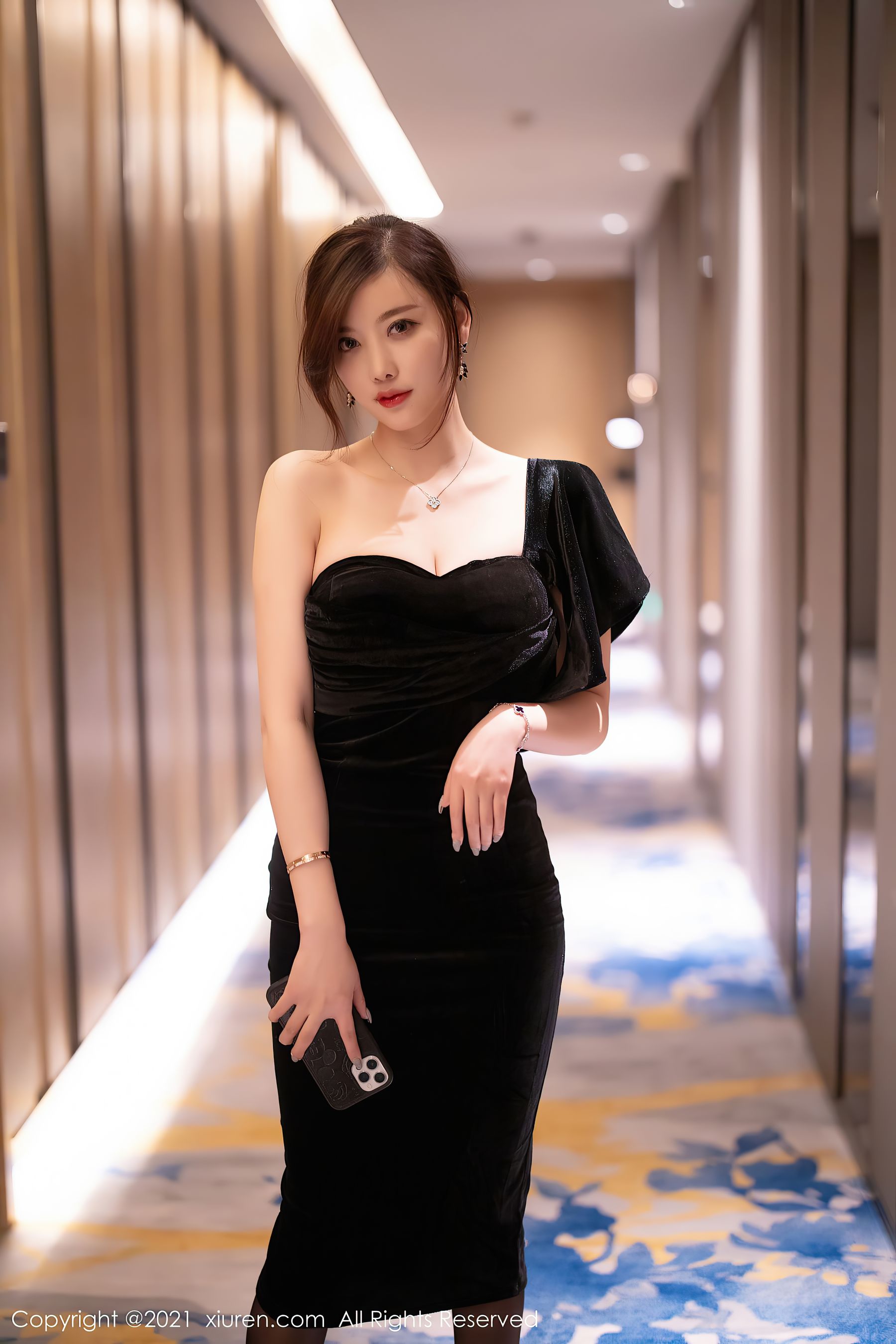 [秀人XIUREN] No.3184 杨晨晨sugar_第1张