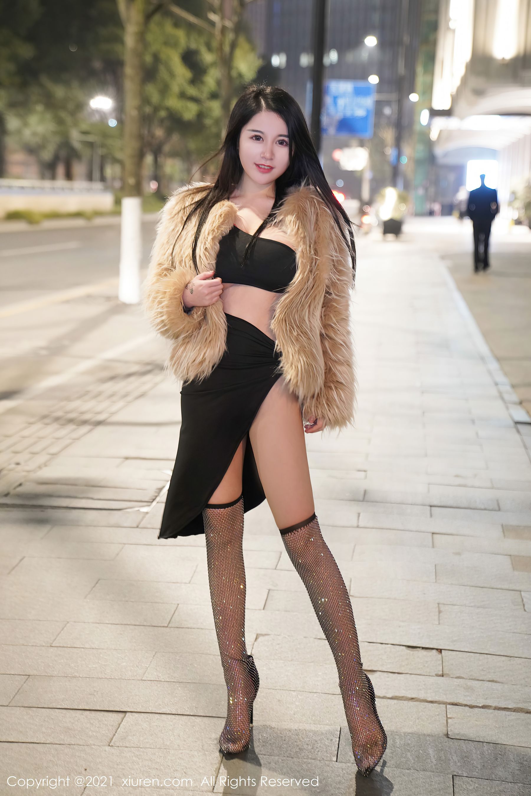 [秀人XIUREN] No.3222 美七Mia_第2张