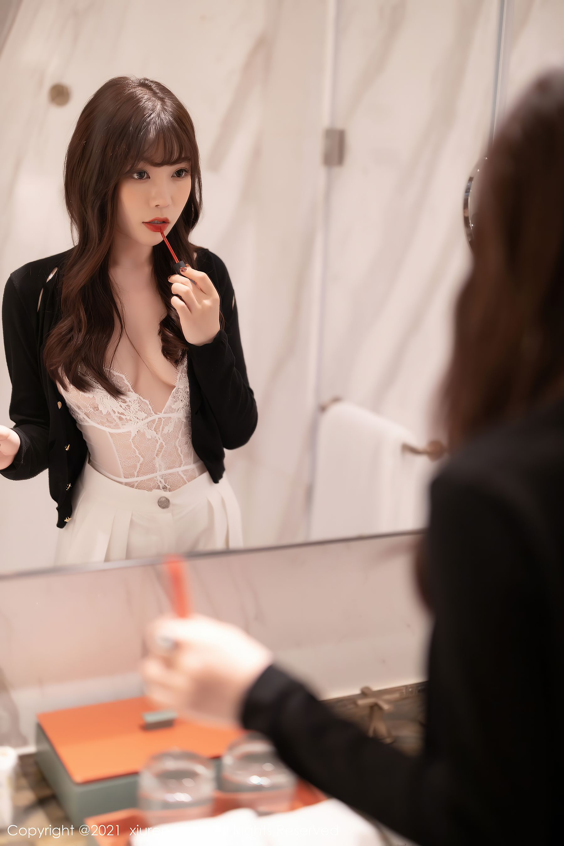 [秀人XIUREN] No.3367 芝芝Booty_第1张