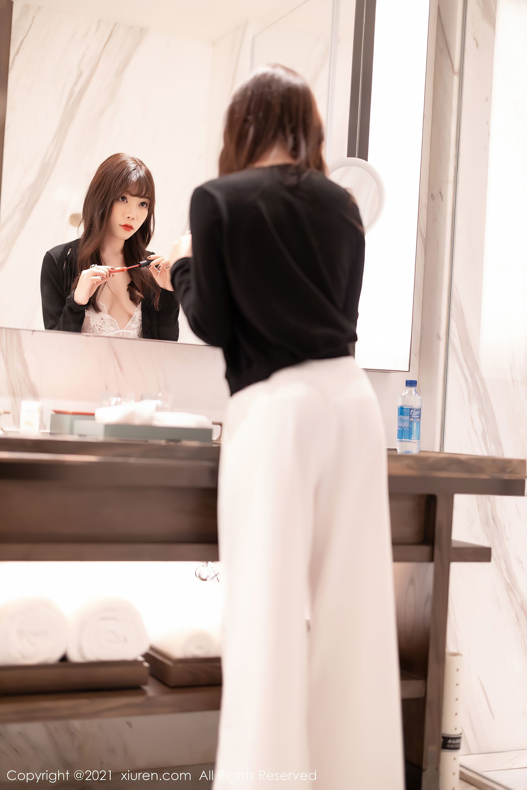 [秀人XIUREN] No.3367 芝芝Booty_第2张