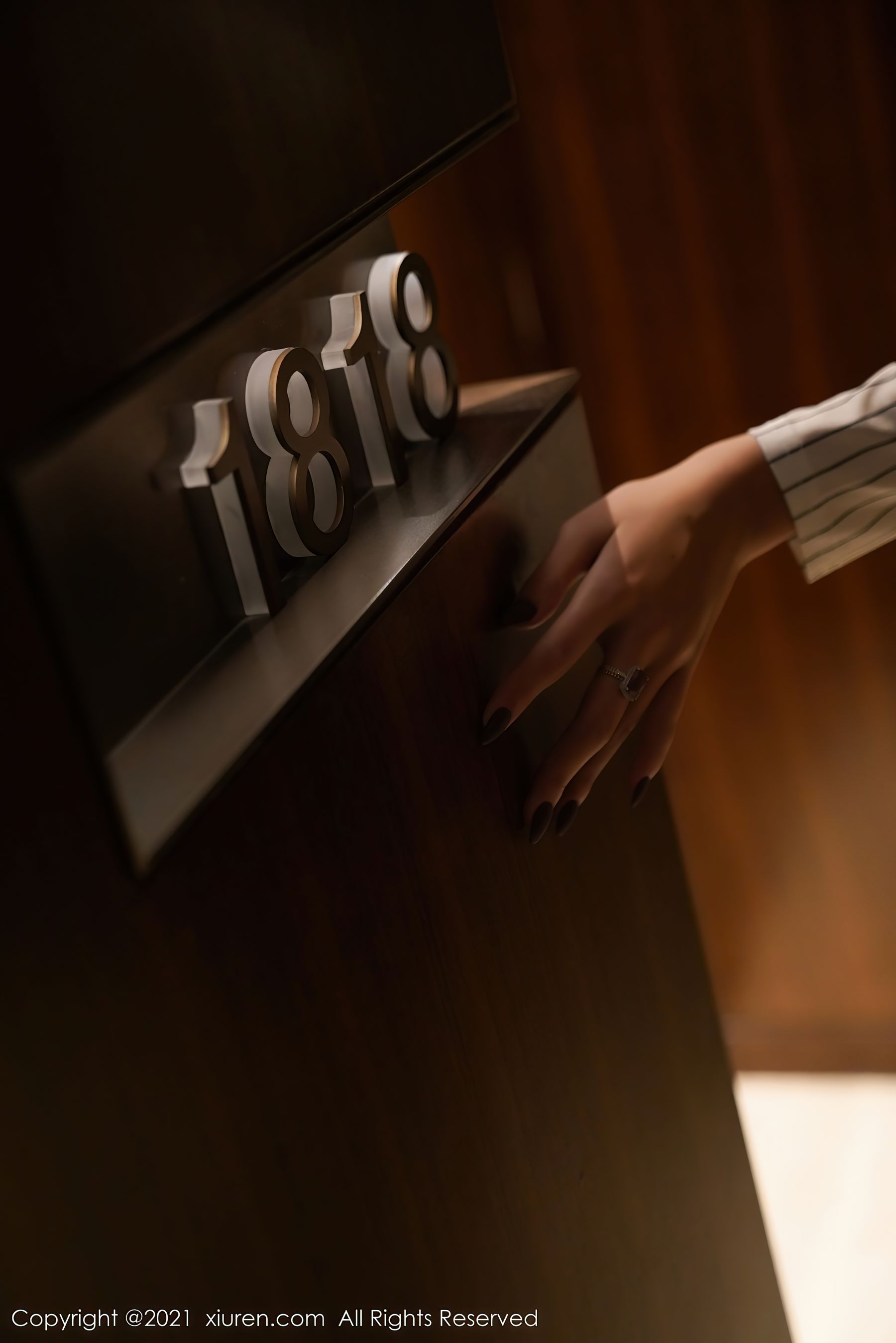 [秀人XIUREN] No.3486 蓝夏Akasha_第4张