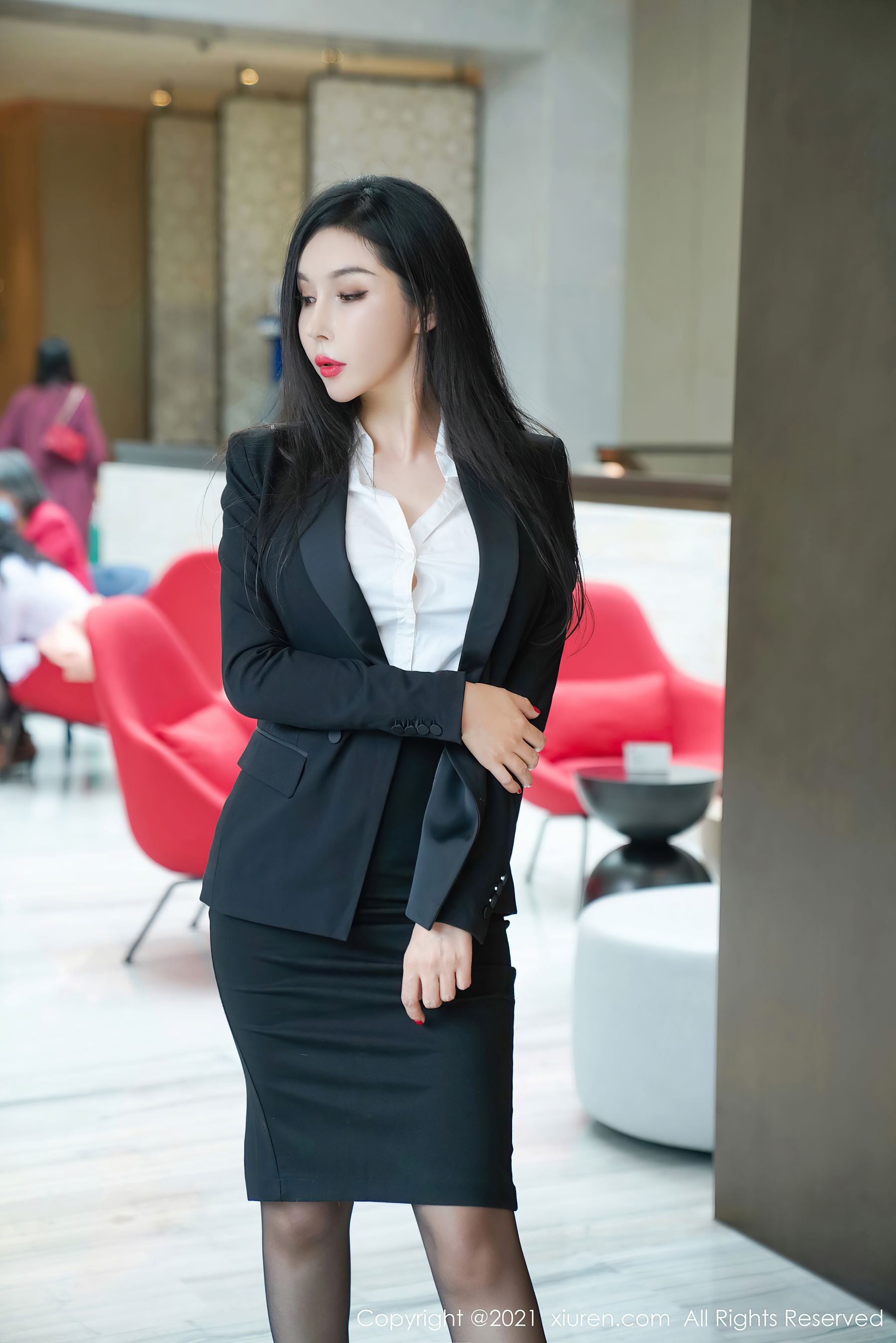 [秀人XIUREN] No.3672 田冰冰_第5张