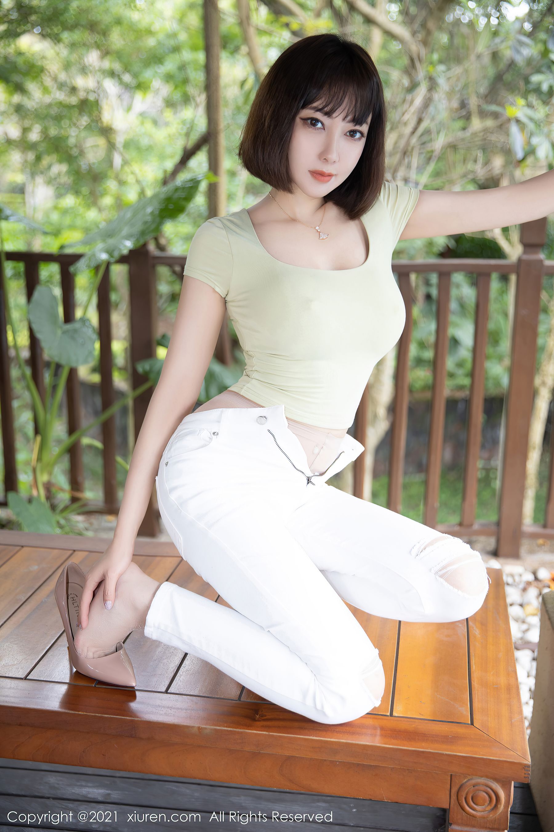 [秀人XiuRen] No.3704 果儿Victoria_第4张