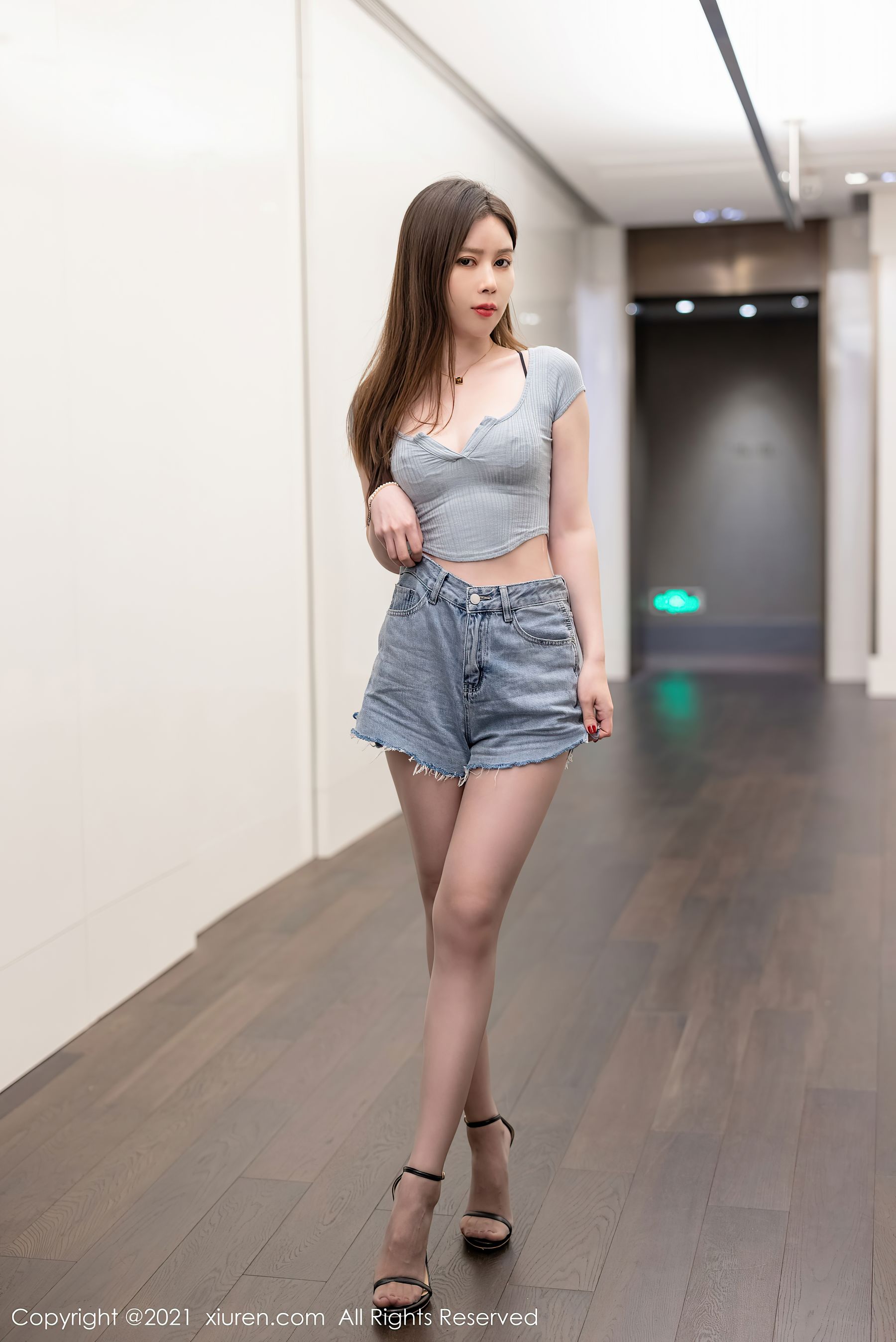 [秀人XiuRen] No.3939 吴雪瑶_第2张