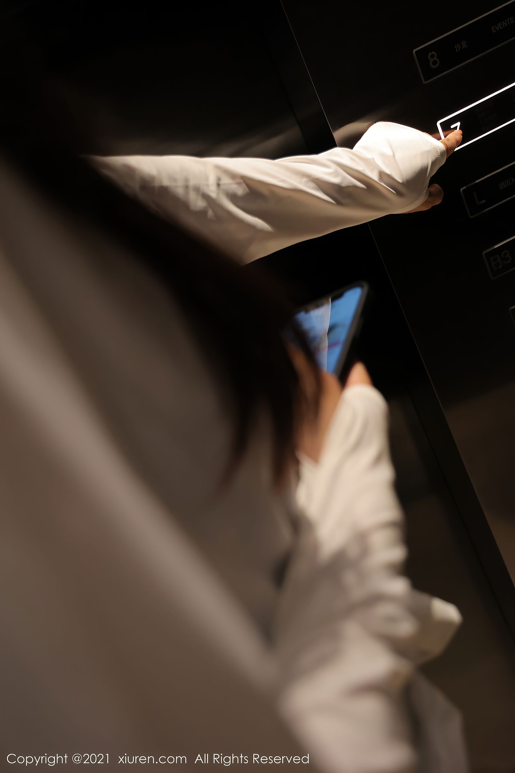 [秀人XiuRen] No.3956 蓝莓FY_第4张