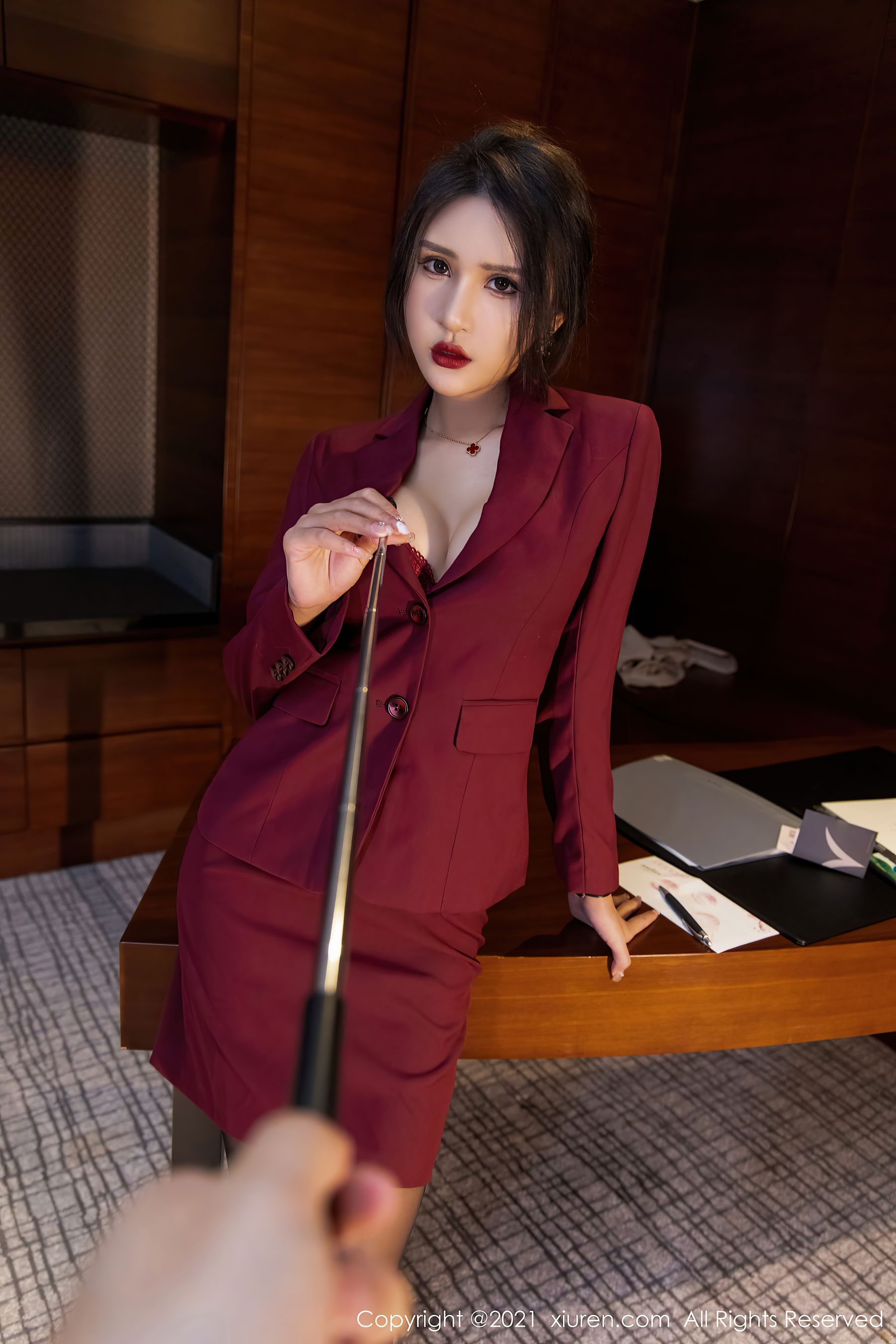 [秀人XiuRen] No.4038 Emily尹菲_第3张