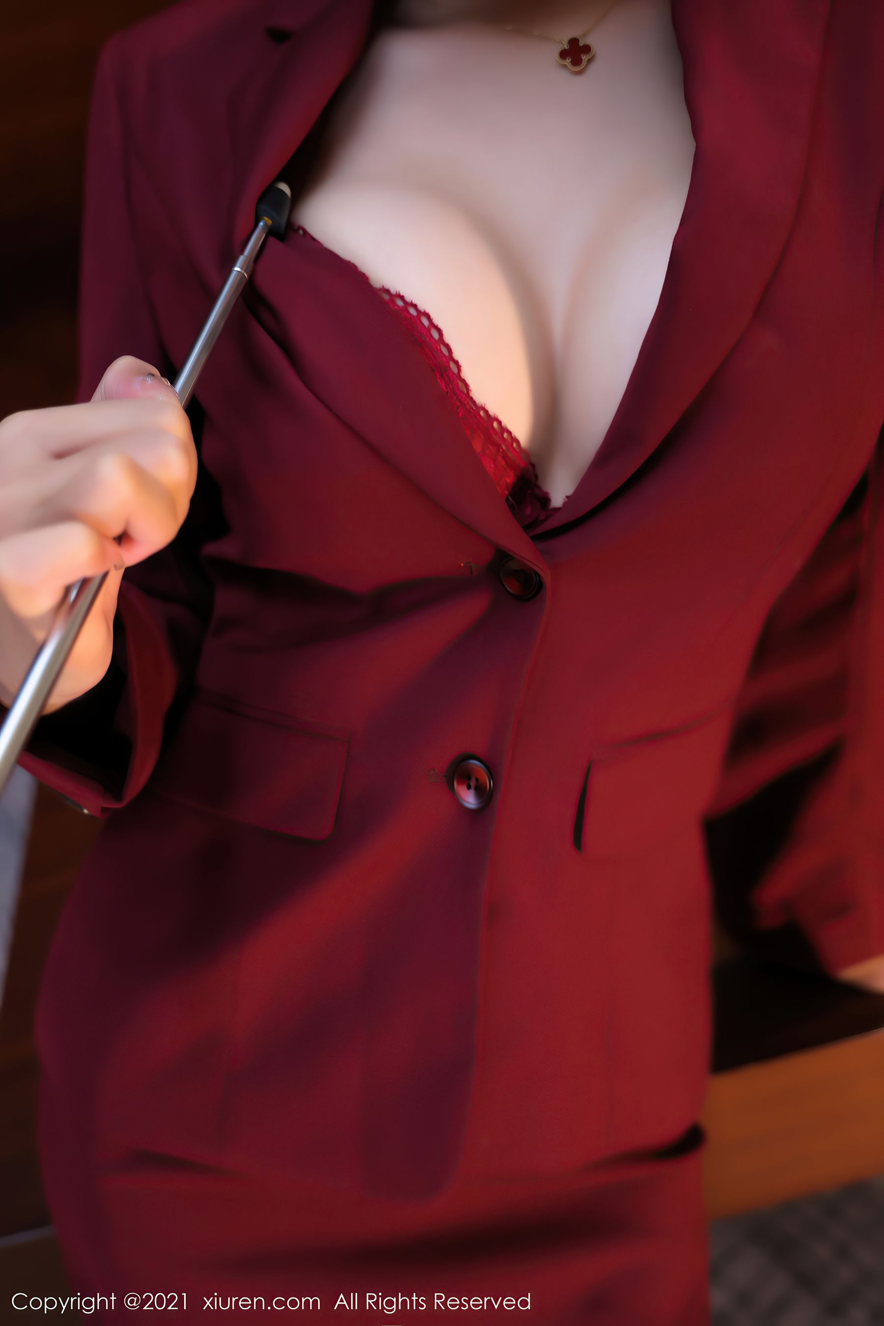 [秀人XiuRen] No.4038 Emily尹菲_第4张