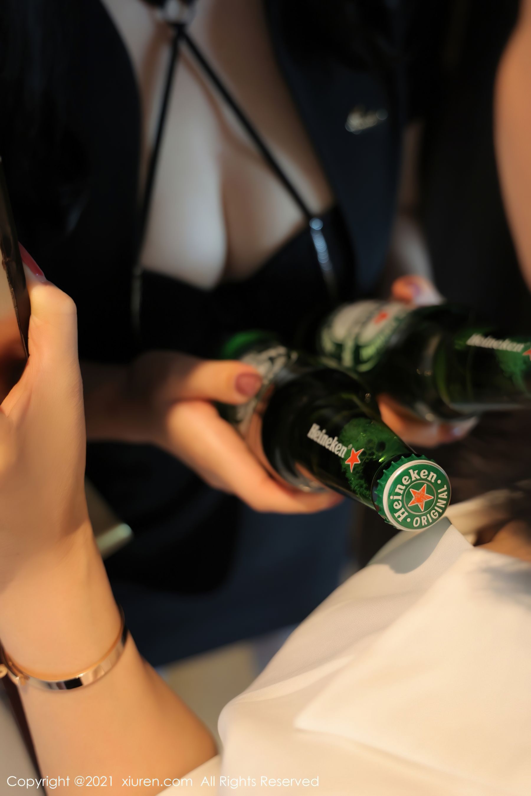 [秀人XiuRen] No.4047 乖乖小野喵&Lucky沈欢欣_第3张