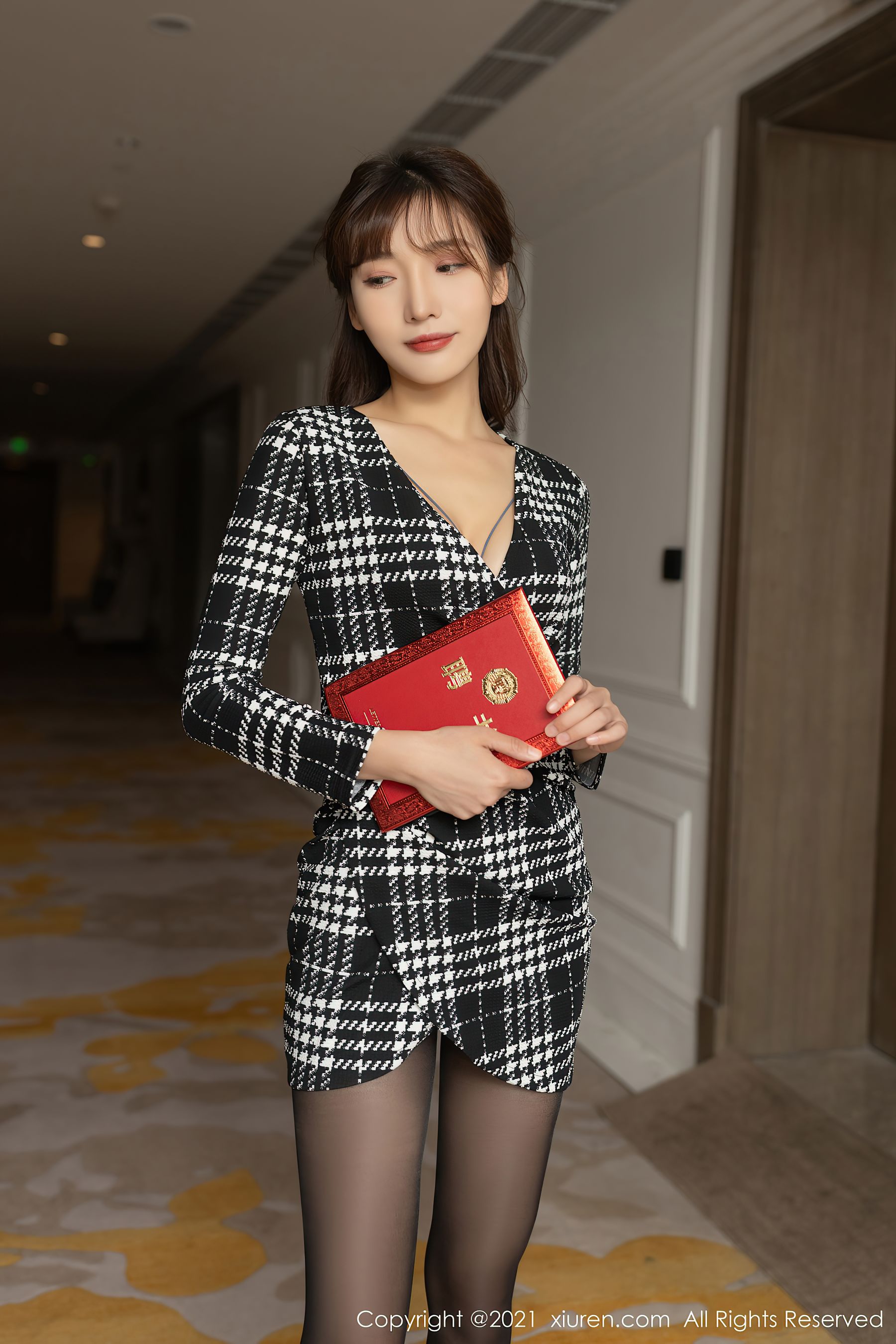 [秀人XiuRen] No.4292 陆萱萱_第3张