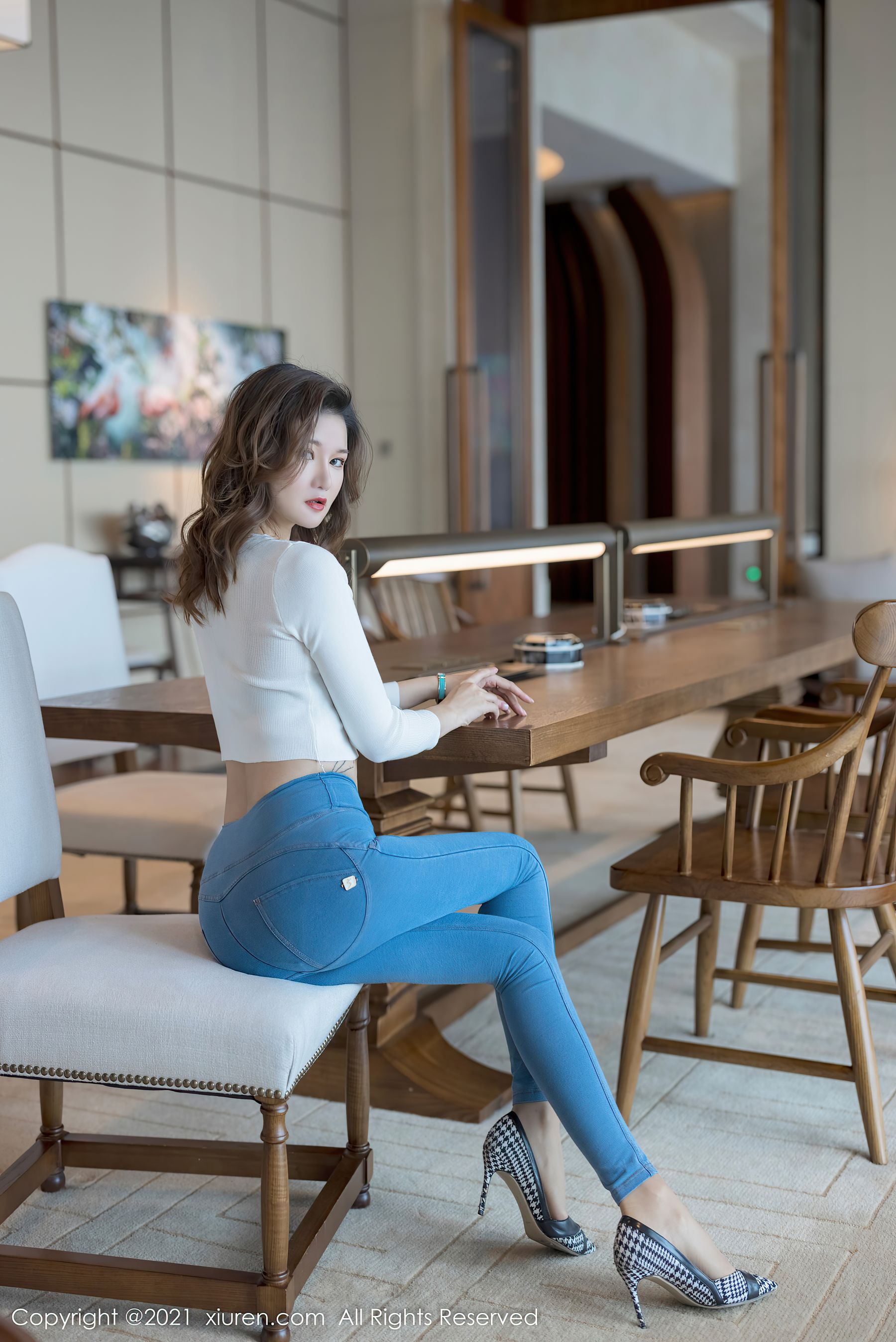 [秀人XiuRen] No.4318 文芮jeninfer_第3张