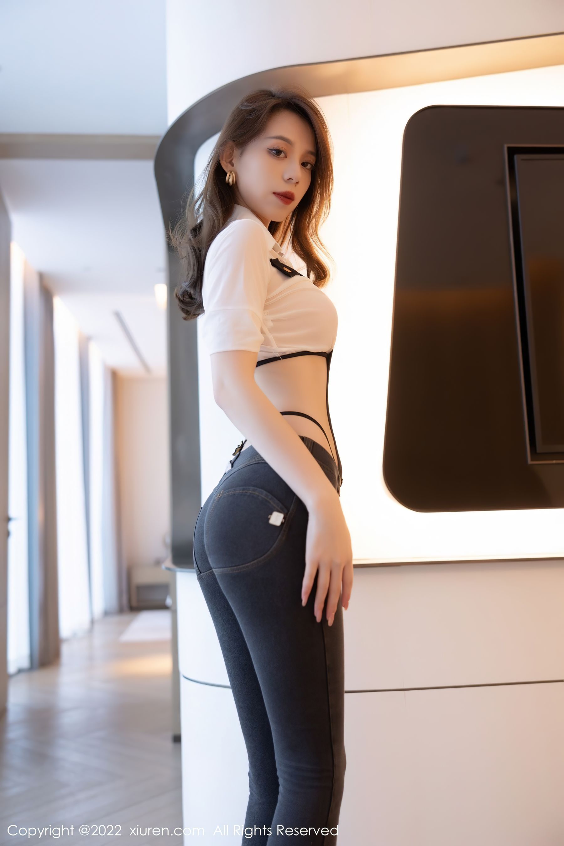 [秀人XiuRen] No.4427 言沫_第2张