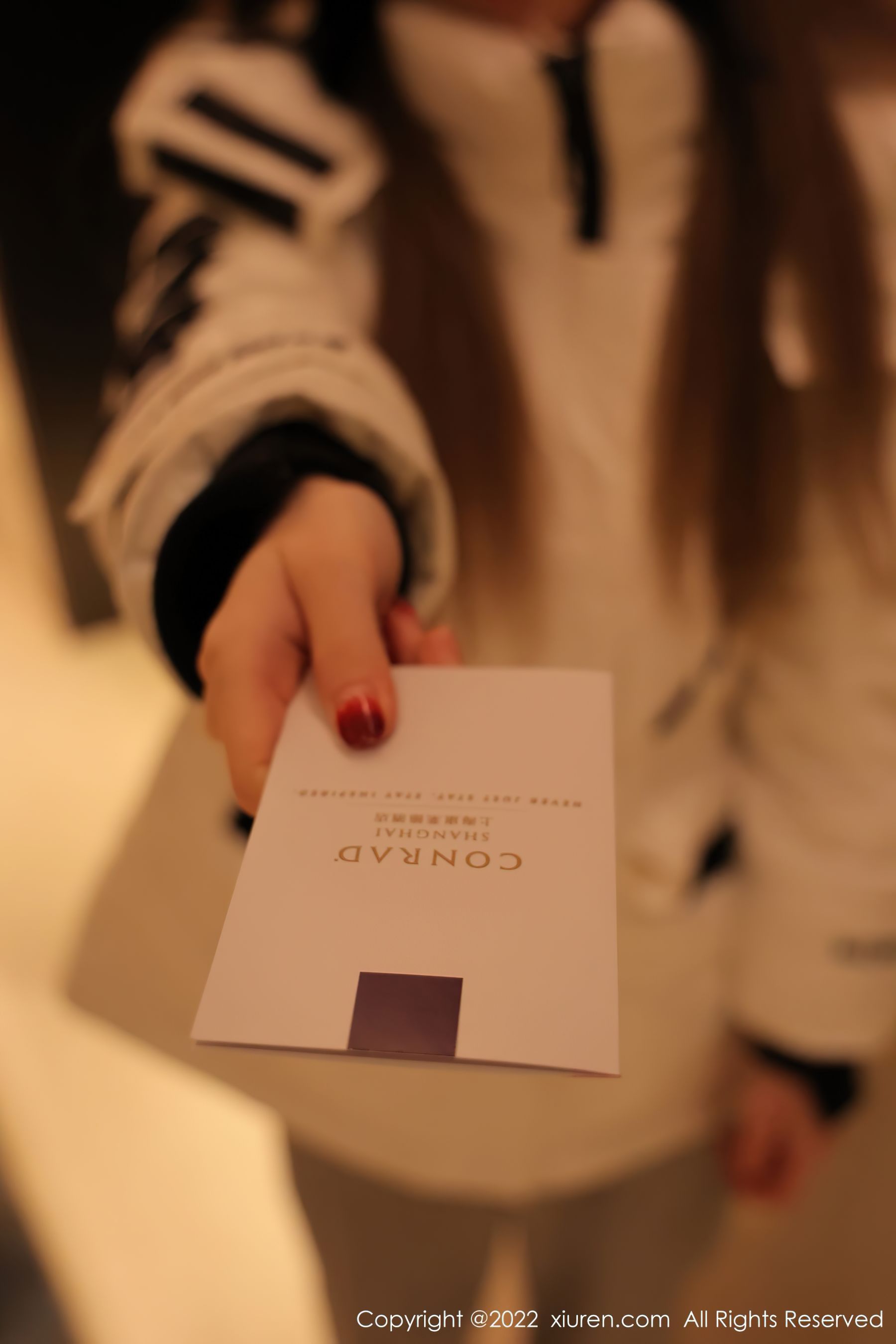 [秀人XiuRen] No.4470 奶瓶_第4张