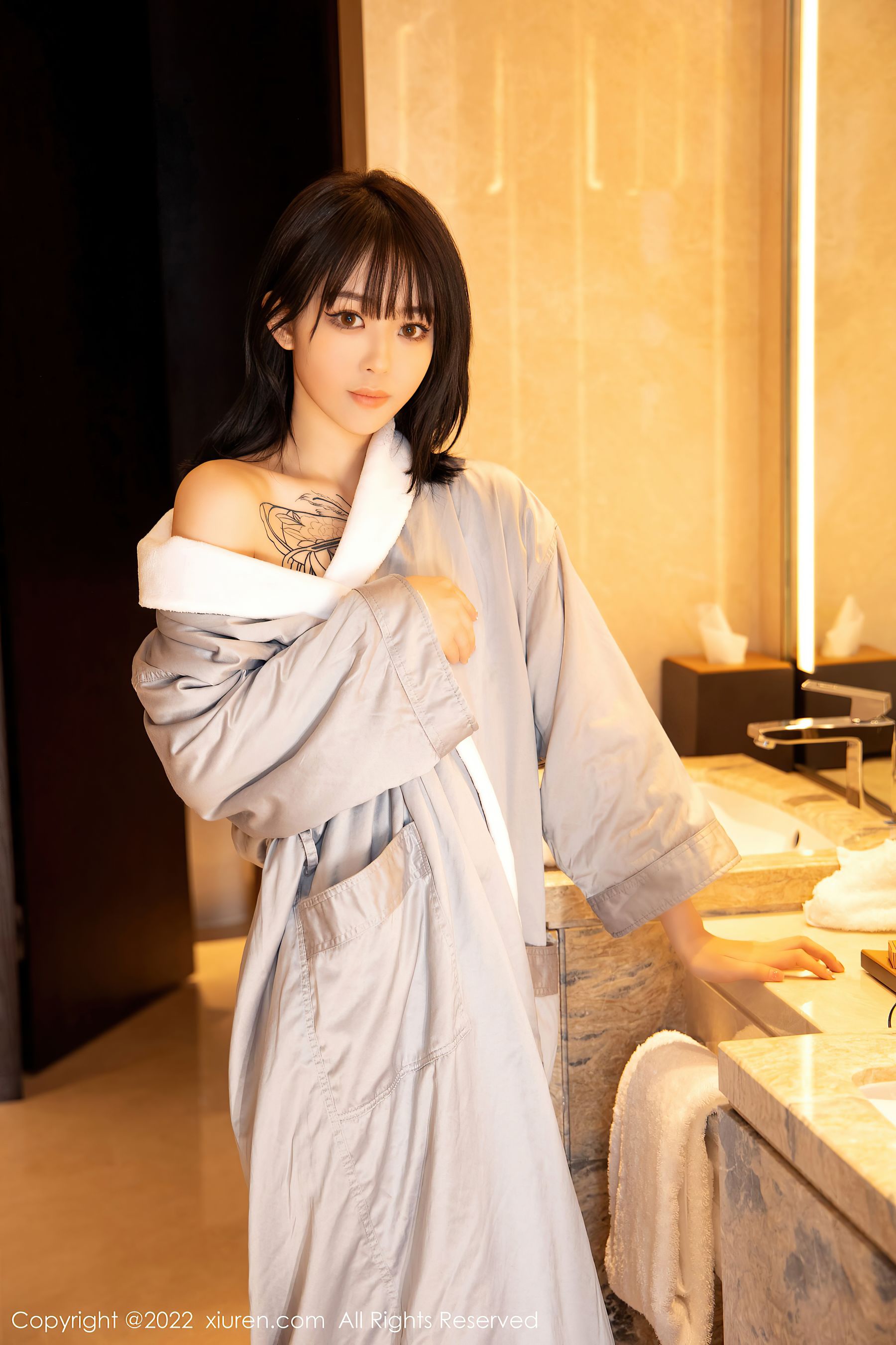 [秀人XiuRen] No.4664 奶瓶_第2张