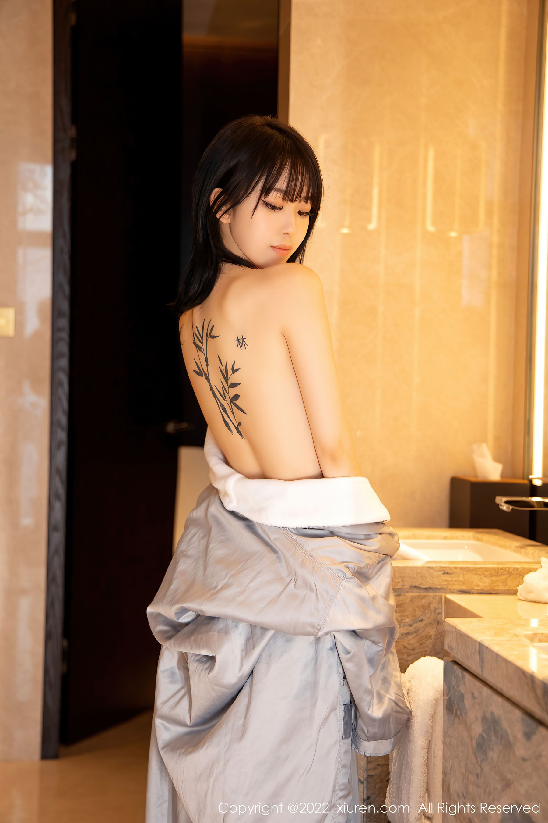 [秀人XiuRen] No.4664 奶瓶_第3张