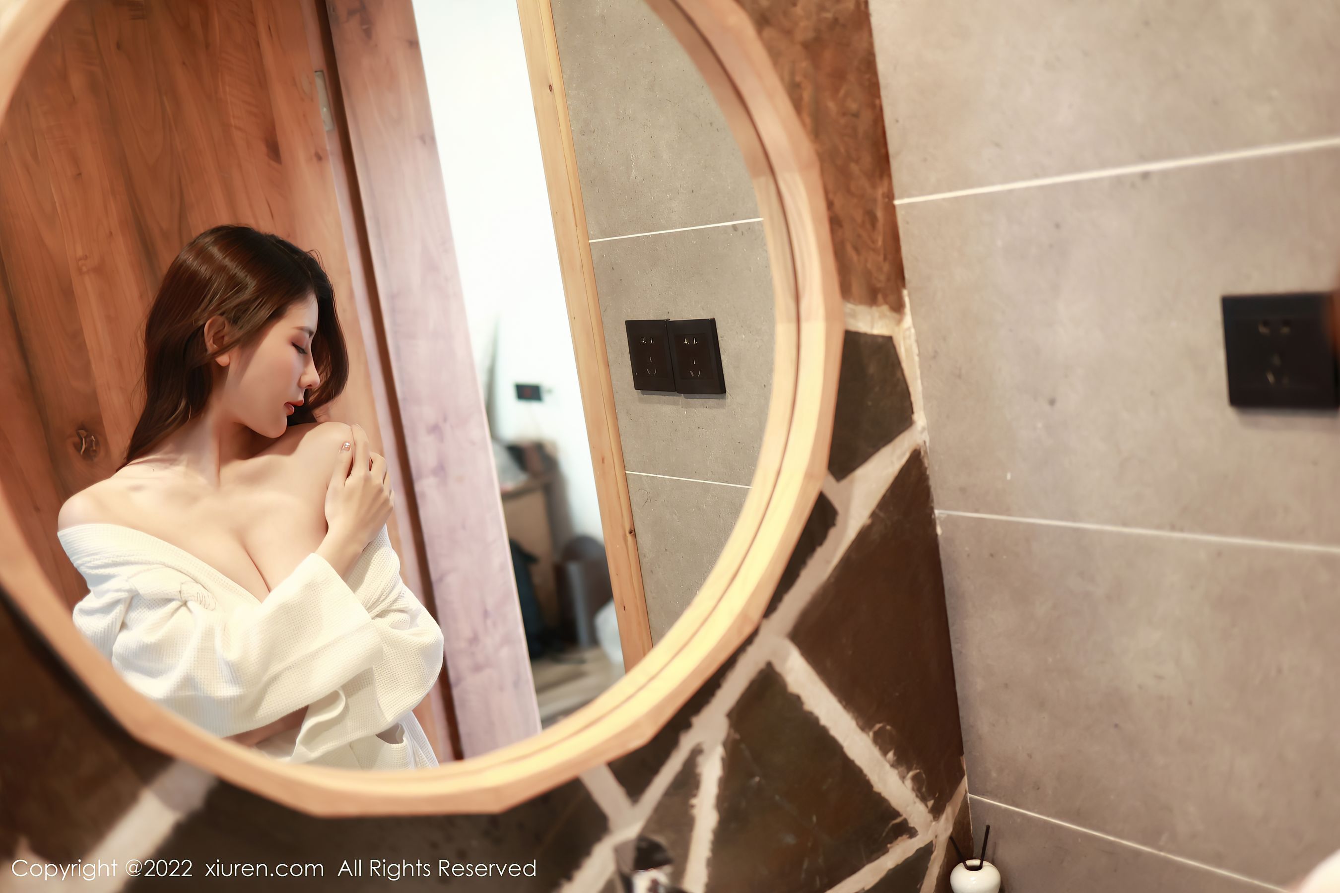 [秀人XiuRen] No.4932 尹甜甜_第1张