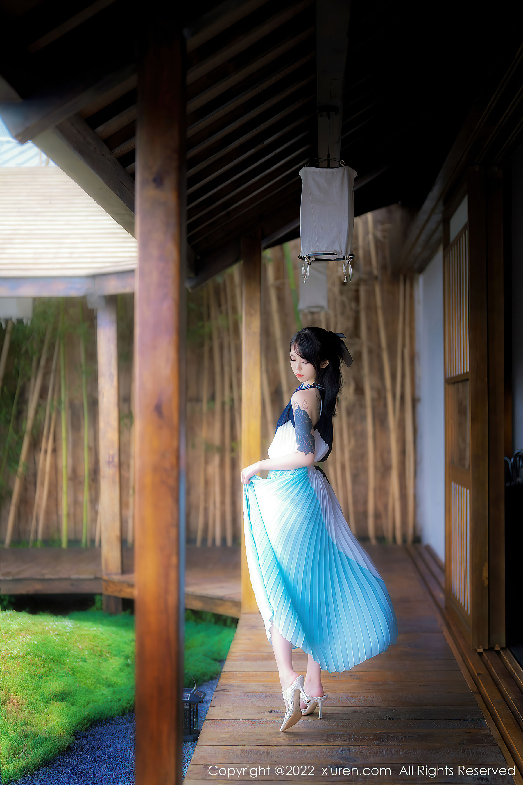 [秀人Xiuren] No.5327 奶瓶_第4张