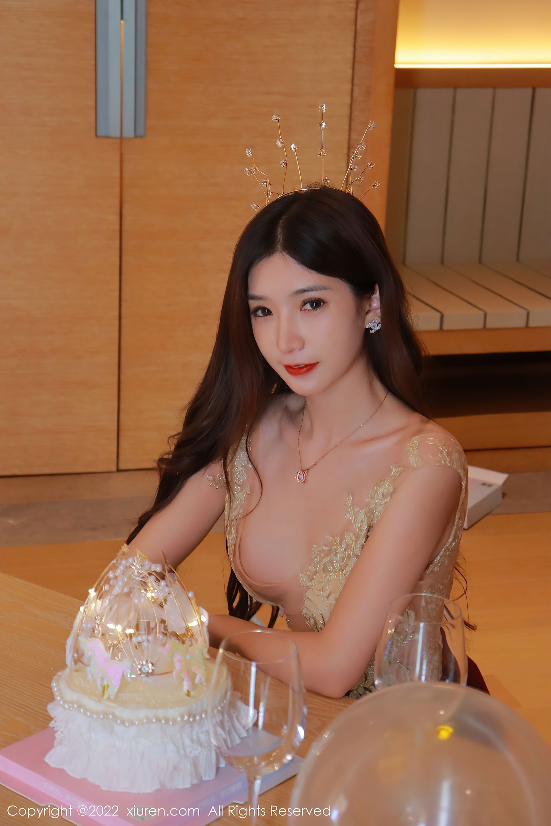 [秀人XiuRen] No.5427 Hebe韩心雨_第1张