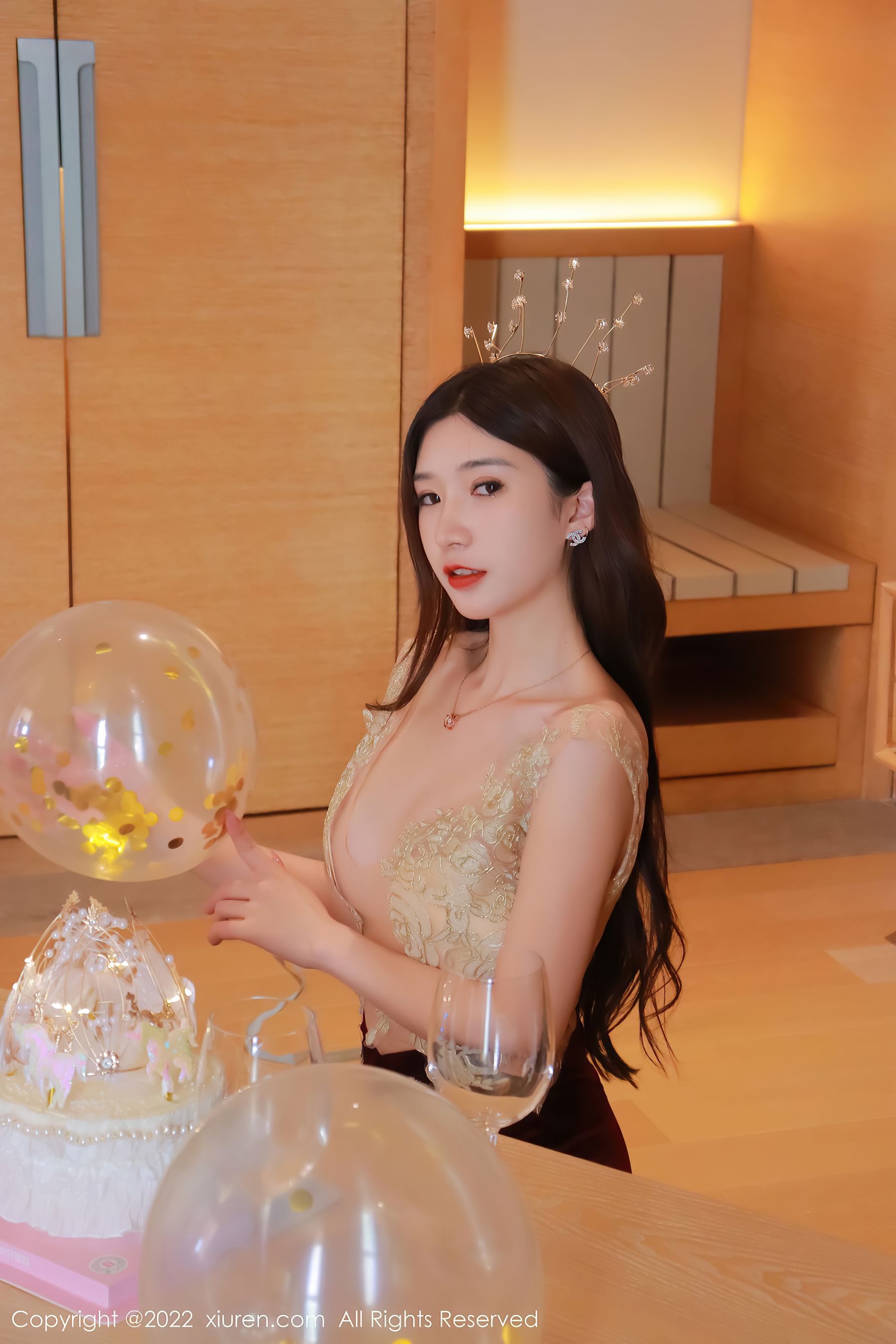 [秀人XiuRen] No.5427 Hebe韩心雨_第2张