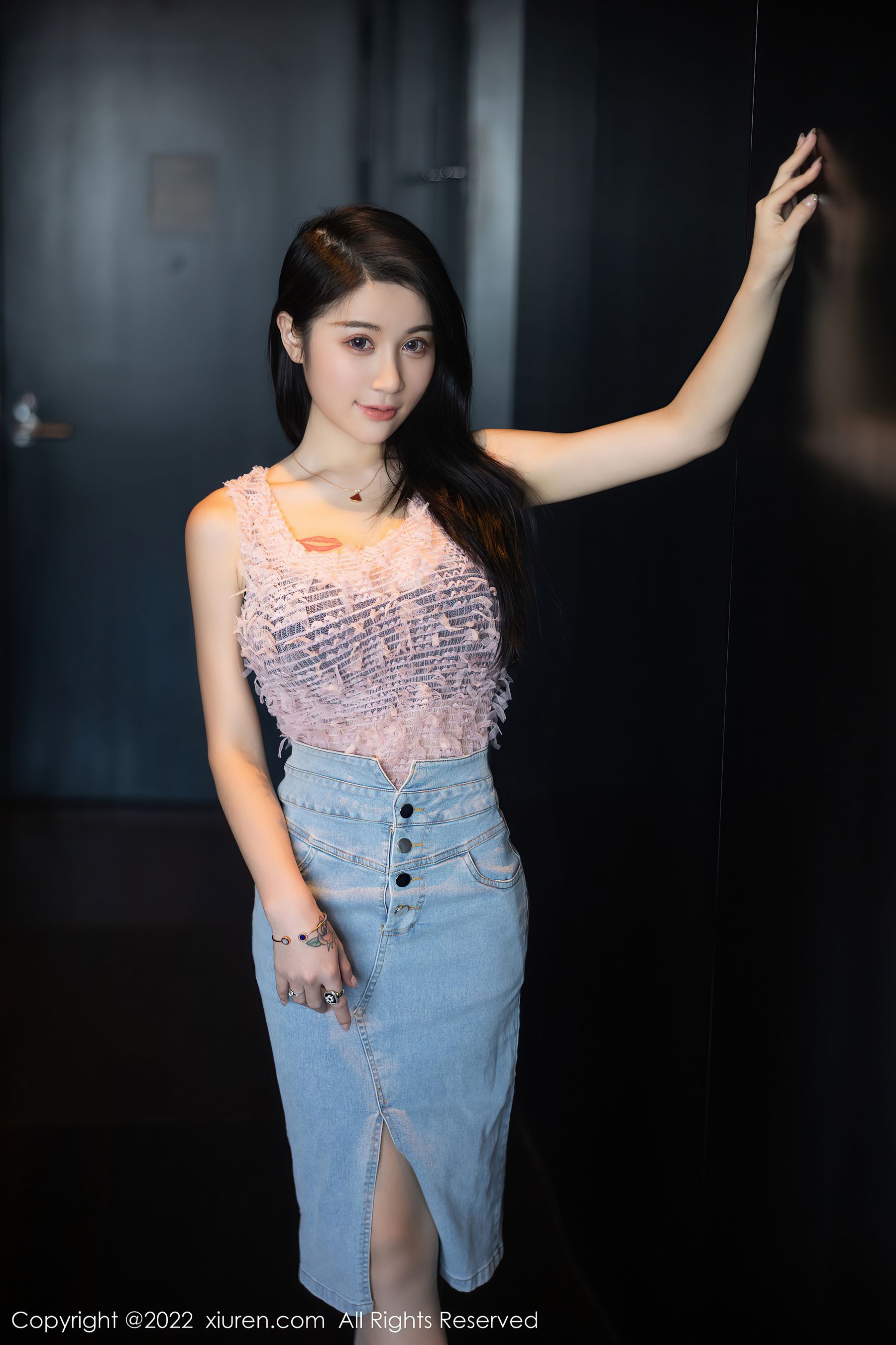 [秀人XiuRen] No.5489 美七Mia_第1张