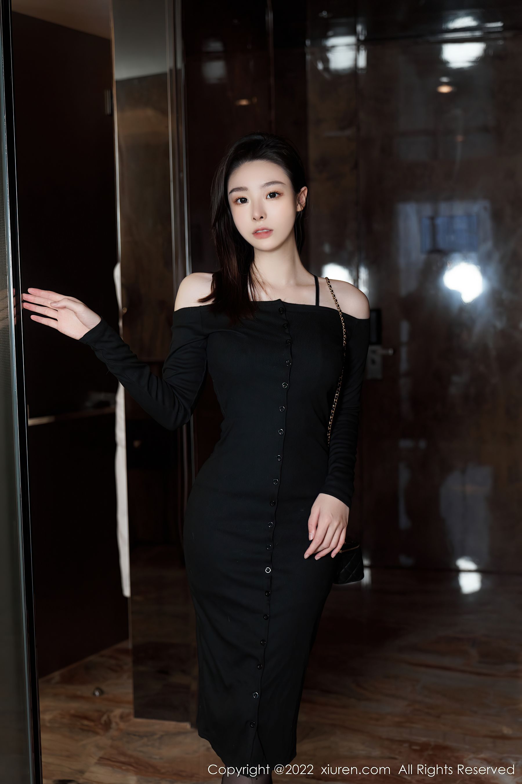 [秀人XiuRen] No.5529 是小逗逗_第1张