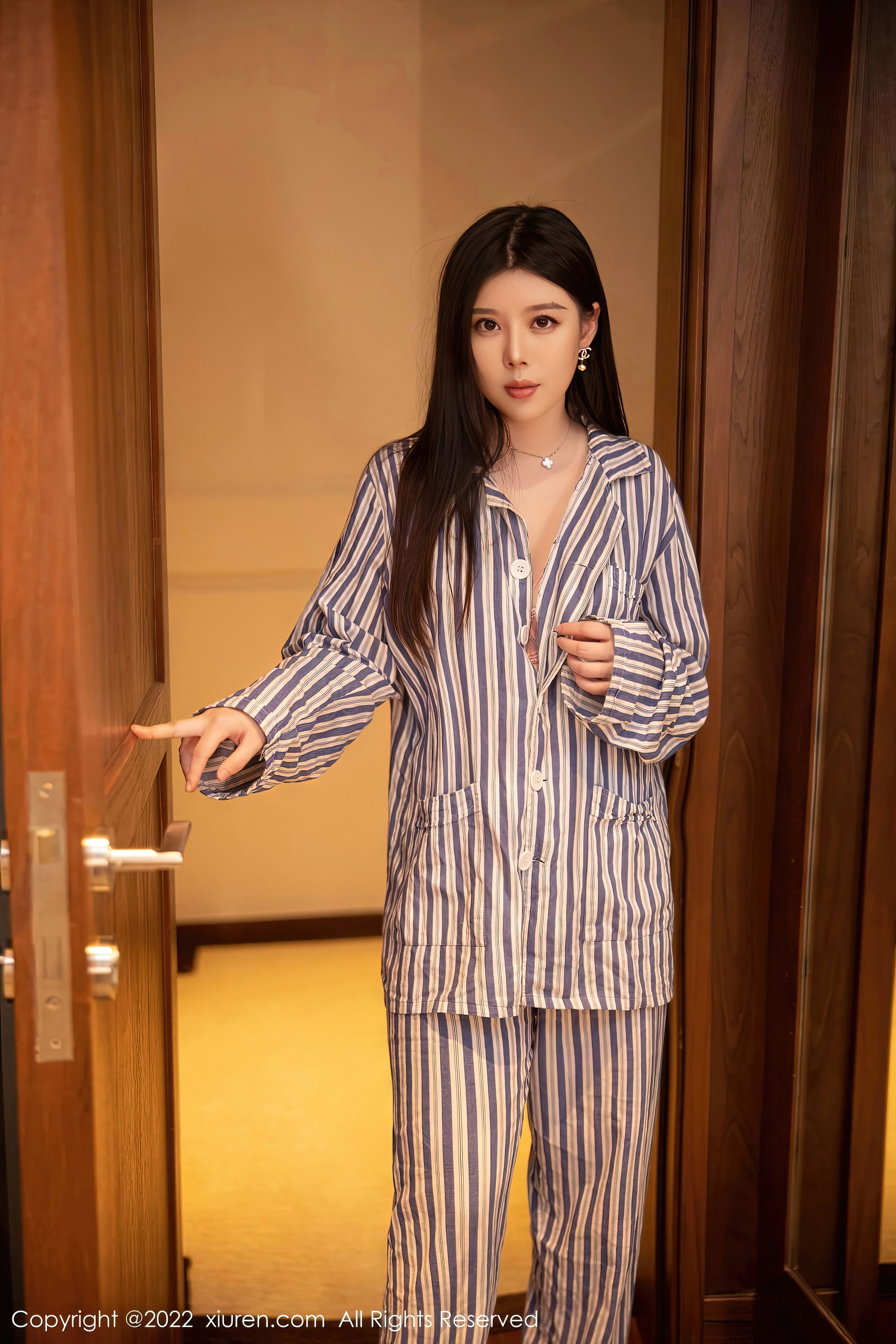 [秀人XiuRen] No.5820 白茹雪_第1张