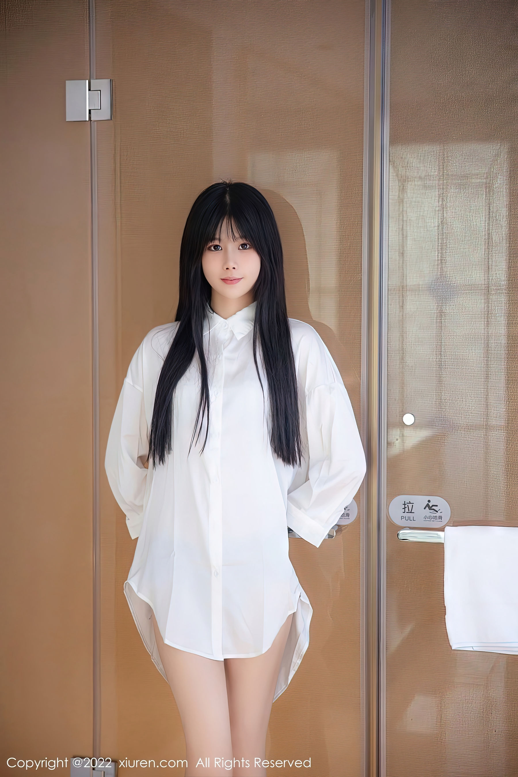 [秀人XiuRen] No.5909 77qiqi_第2张