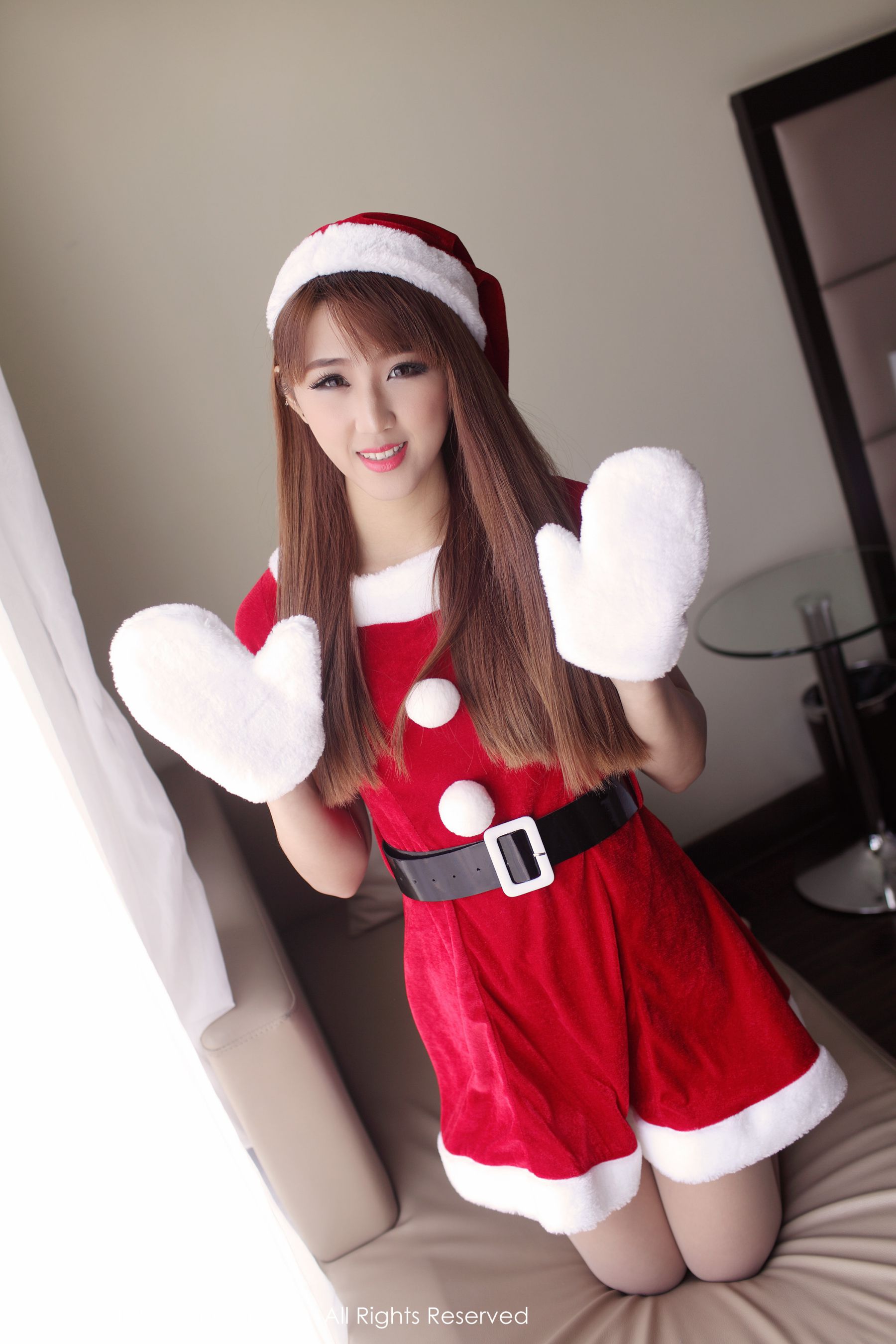 区静瑶《小女生yoyo》 [秀人网XiuRen] No.091_第1张