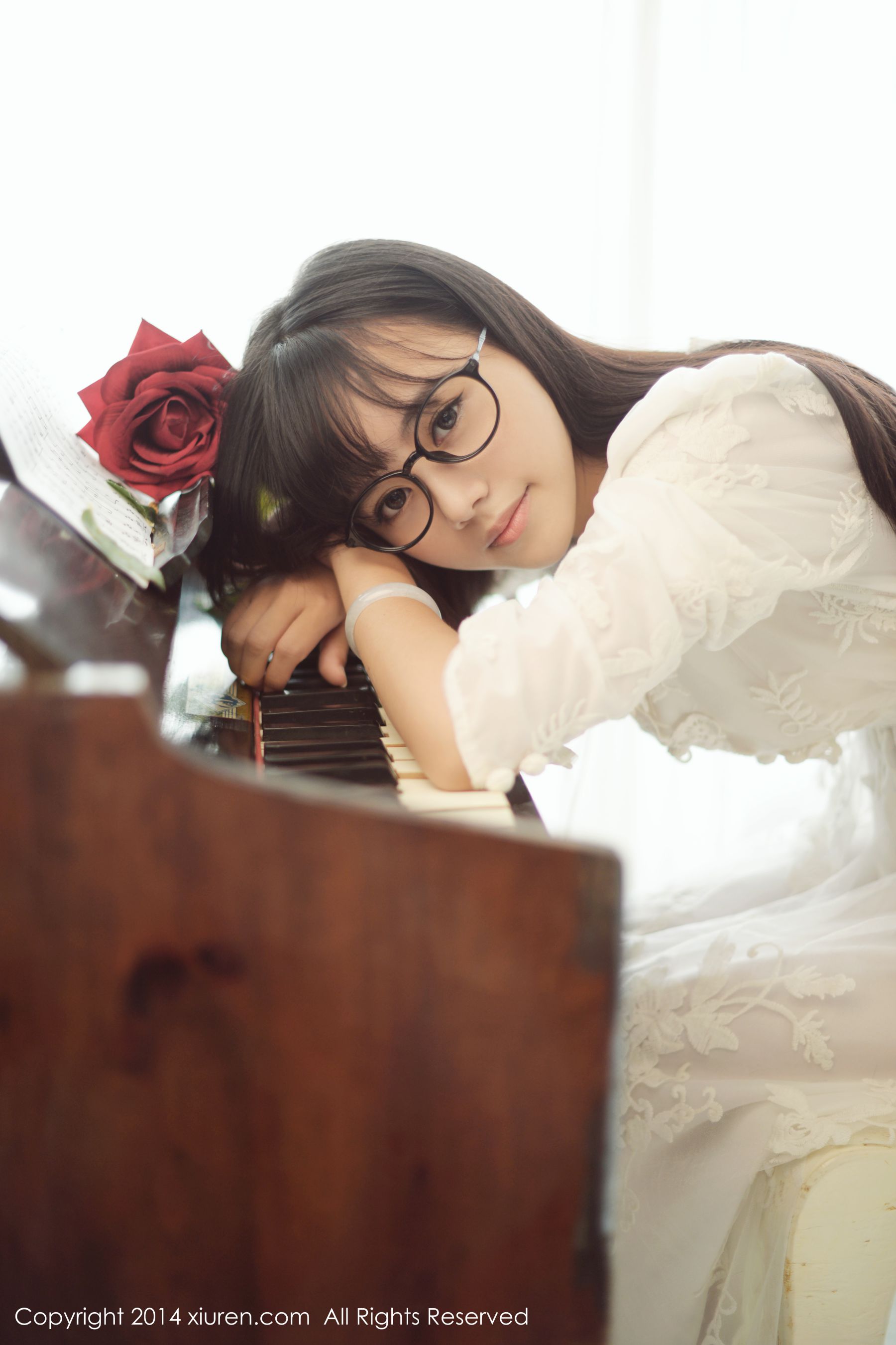 toro羽住《小清新系列》 [秀人网XiuRen] No.170_第4张