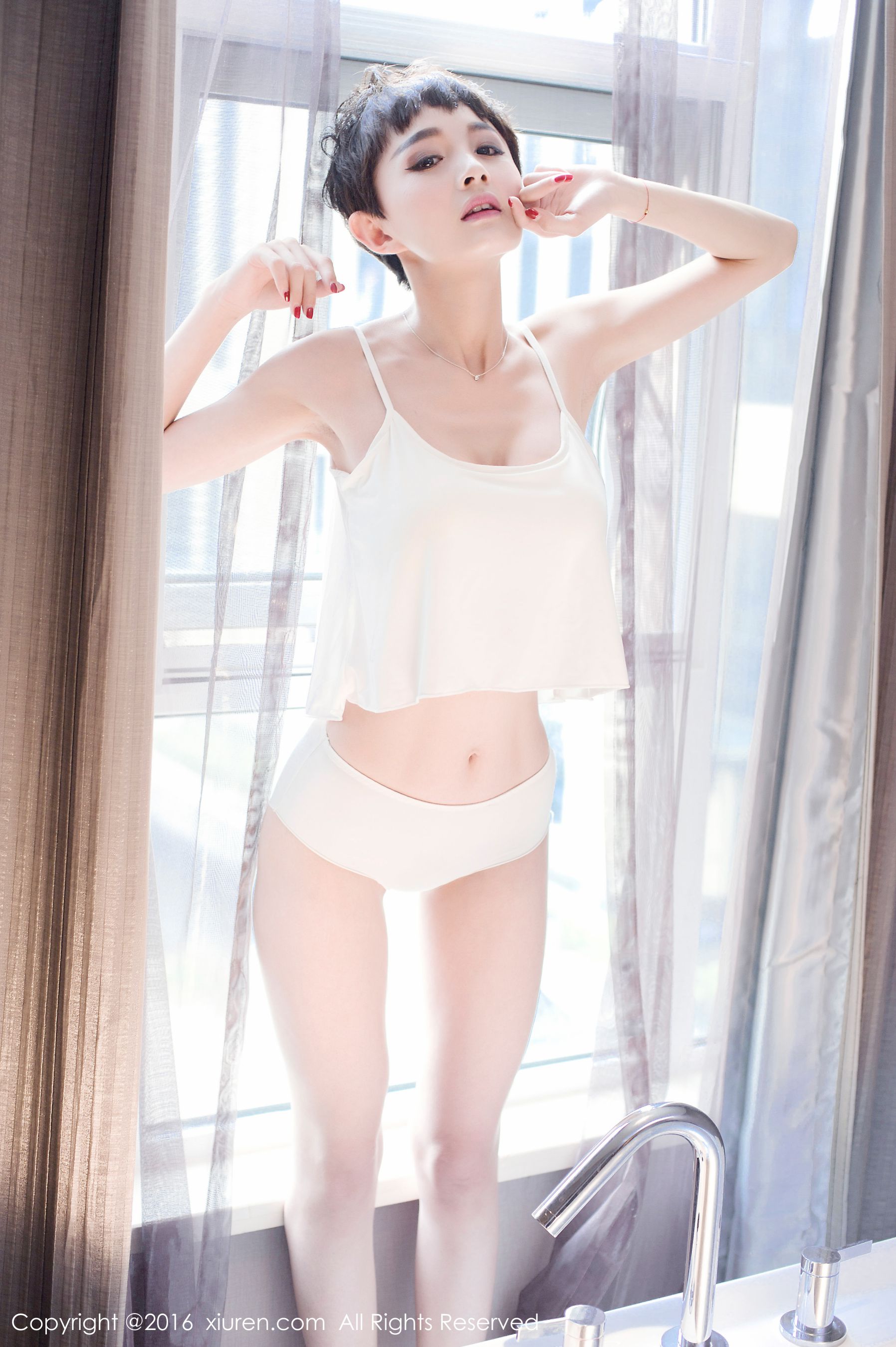 小杨幂@baby_kiki《制服衬衣、休闲内衬、浴缸湿身》 [秀人网XiuRen] No.600_第4张