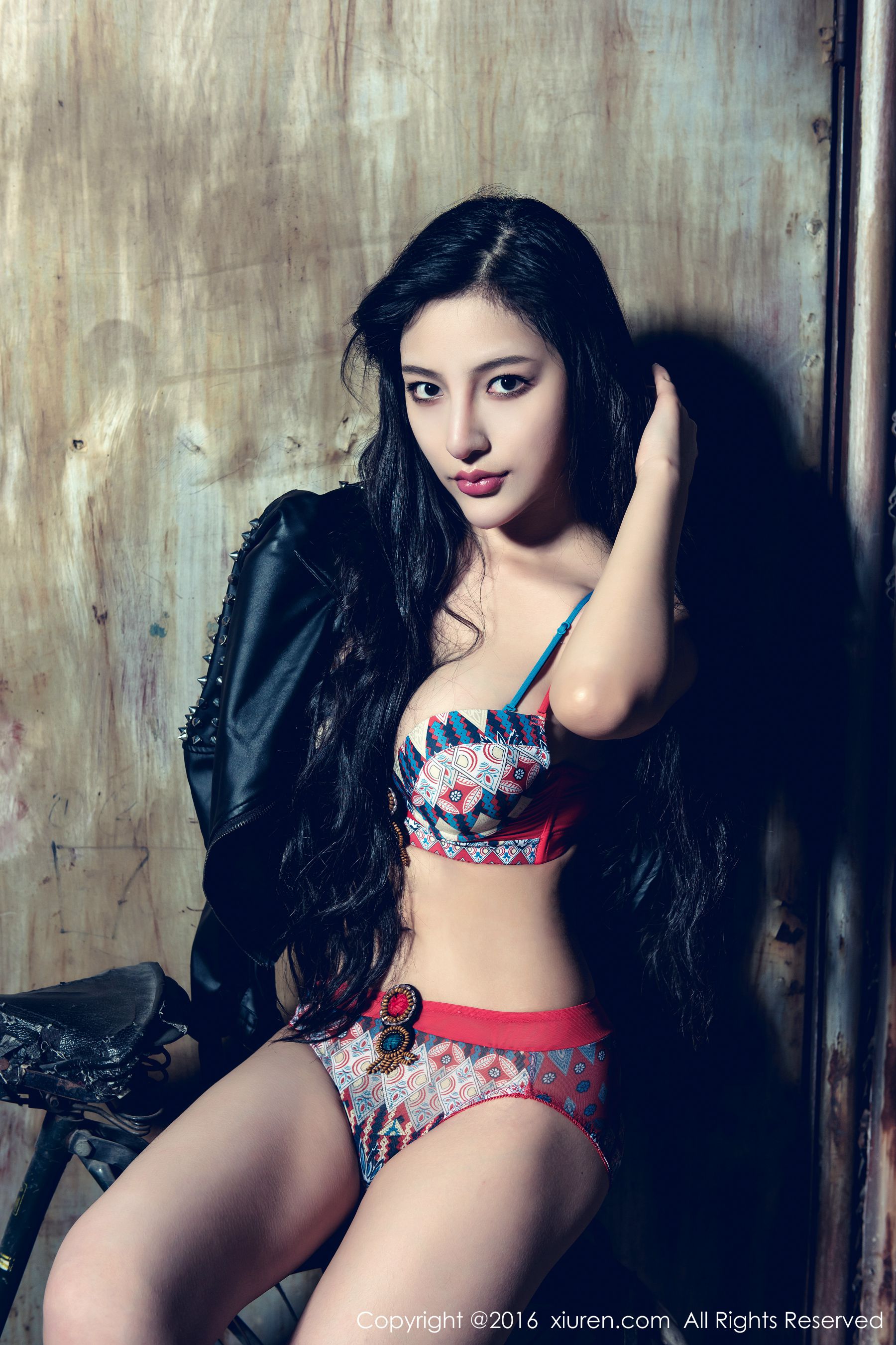 UU阿文《妖艳、丰乳肥臀，风姿绰约》 [秀人网XiuRen] No.626_第3张