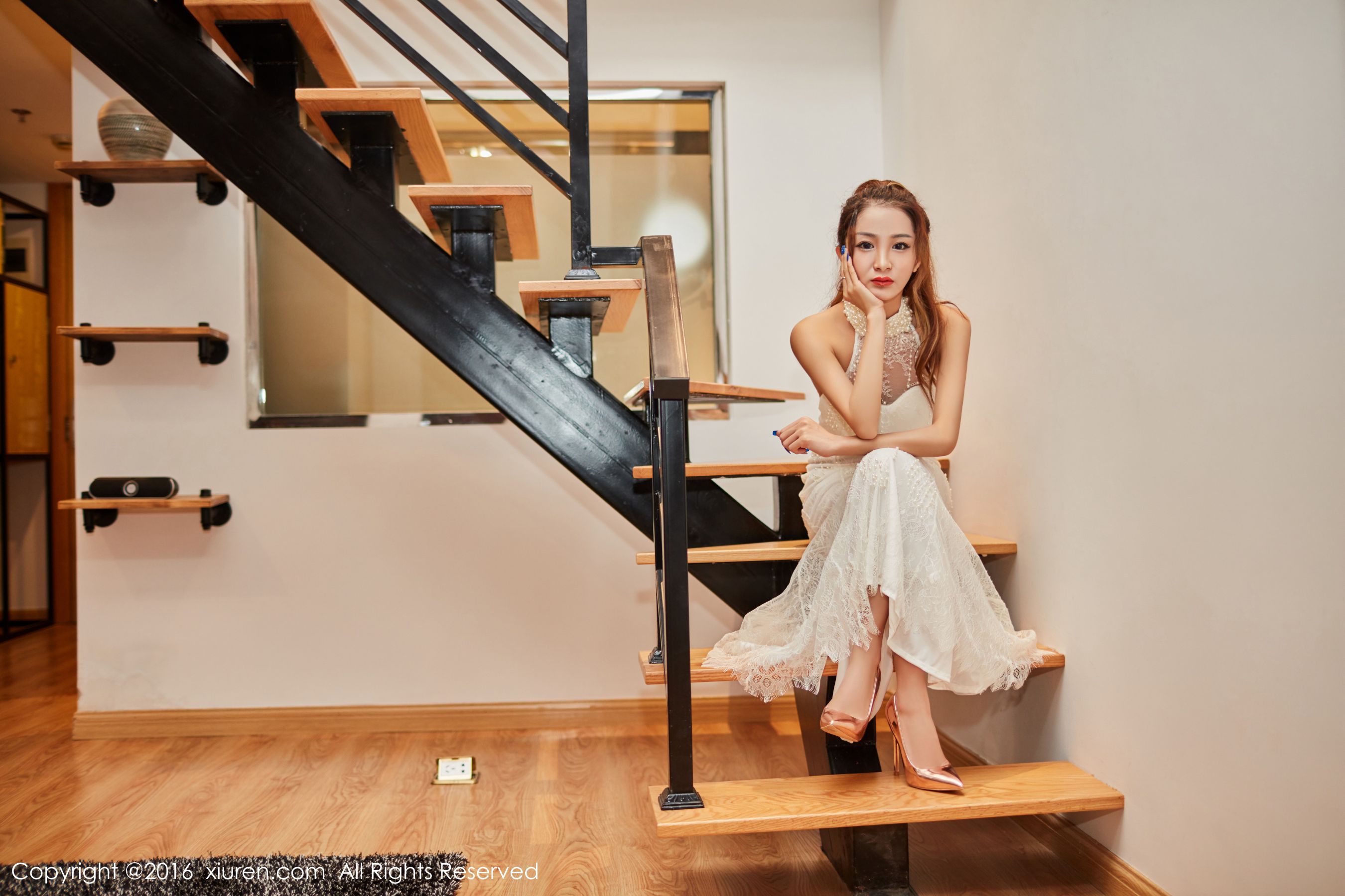 Sugar梁莹《修长的美腿与浑圆的翘臀》 [秀人网XiuRen] No.631_第5张