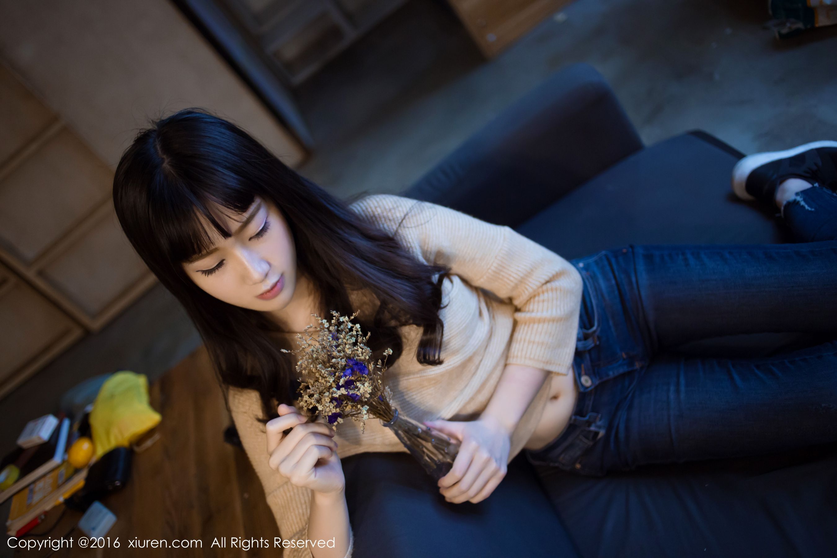 少女心雪雪《少女芳香的梦魂萦绕》 [秀人网XiuRen] No.640_第3张