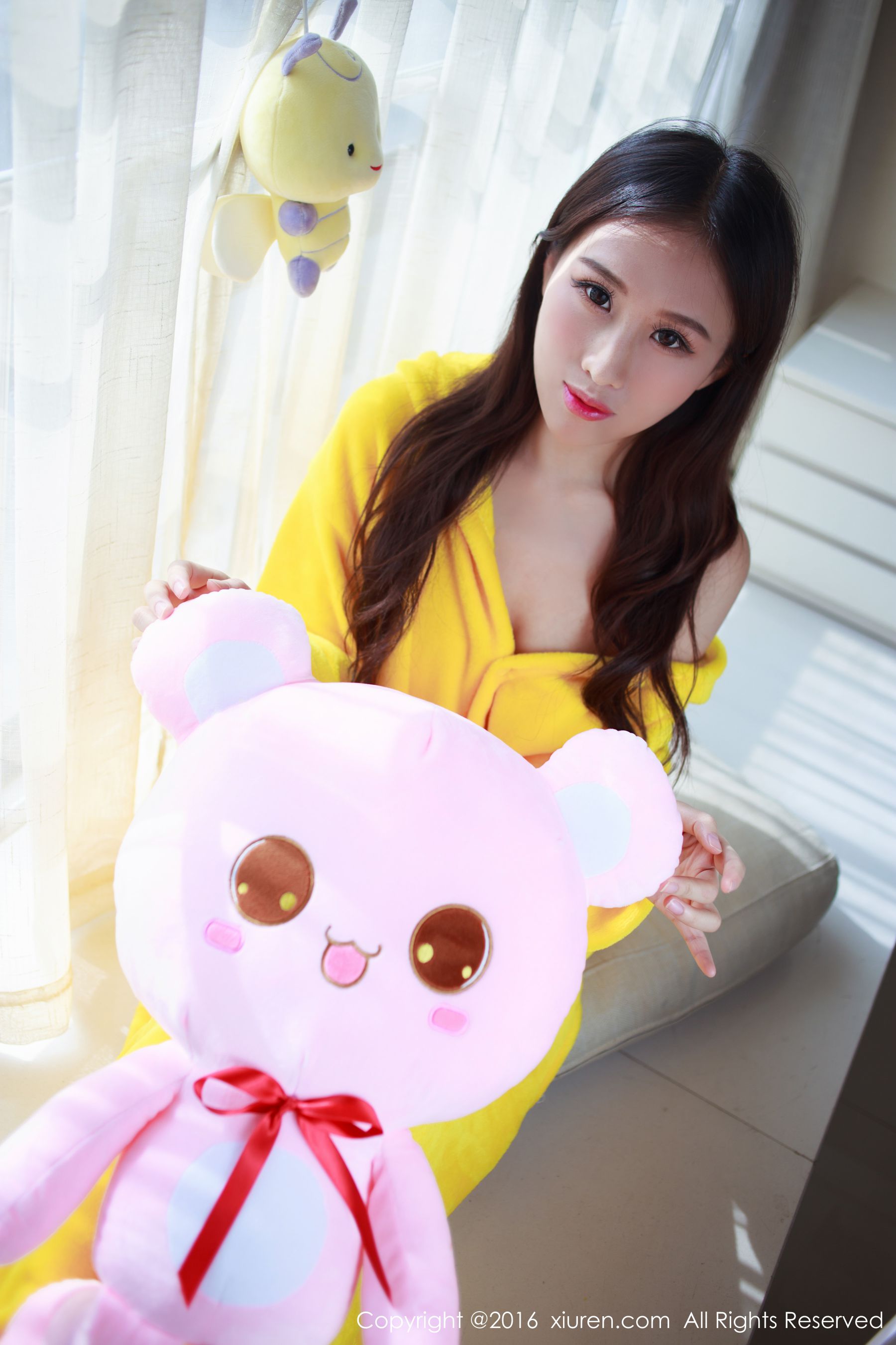 月音瞳《皮卡丘和学生制服》 [秀人网XiuRen] No.646_第5张