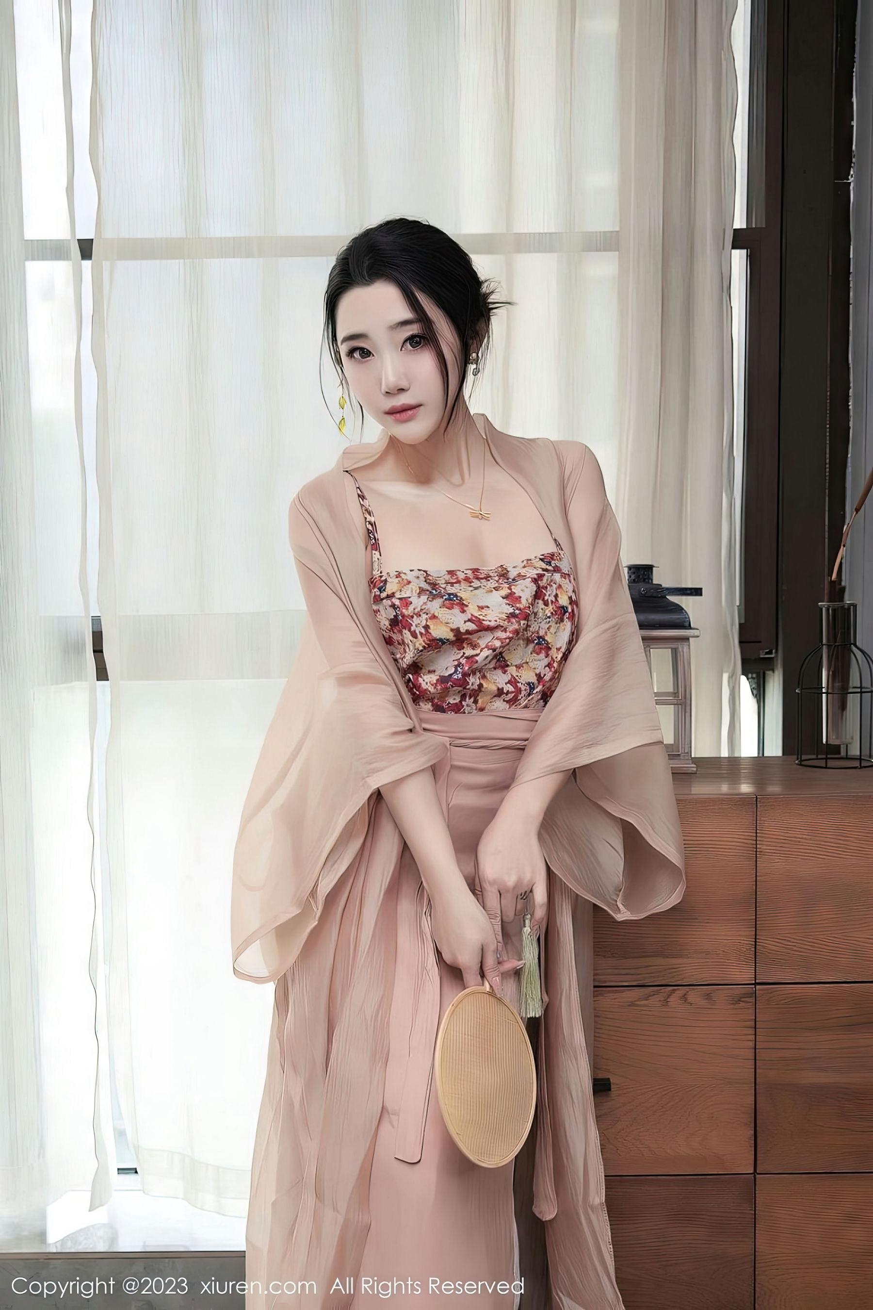 [秀人XiuRen] 2023.03.23 No.6457 严利娅_第2张