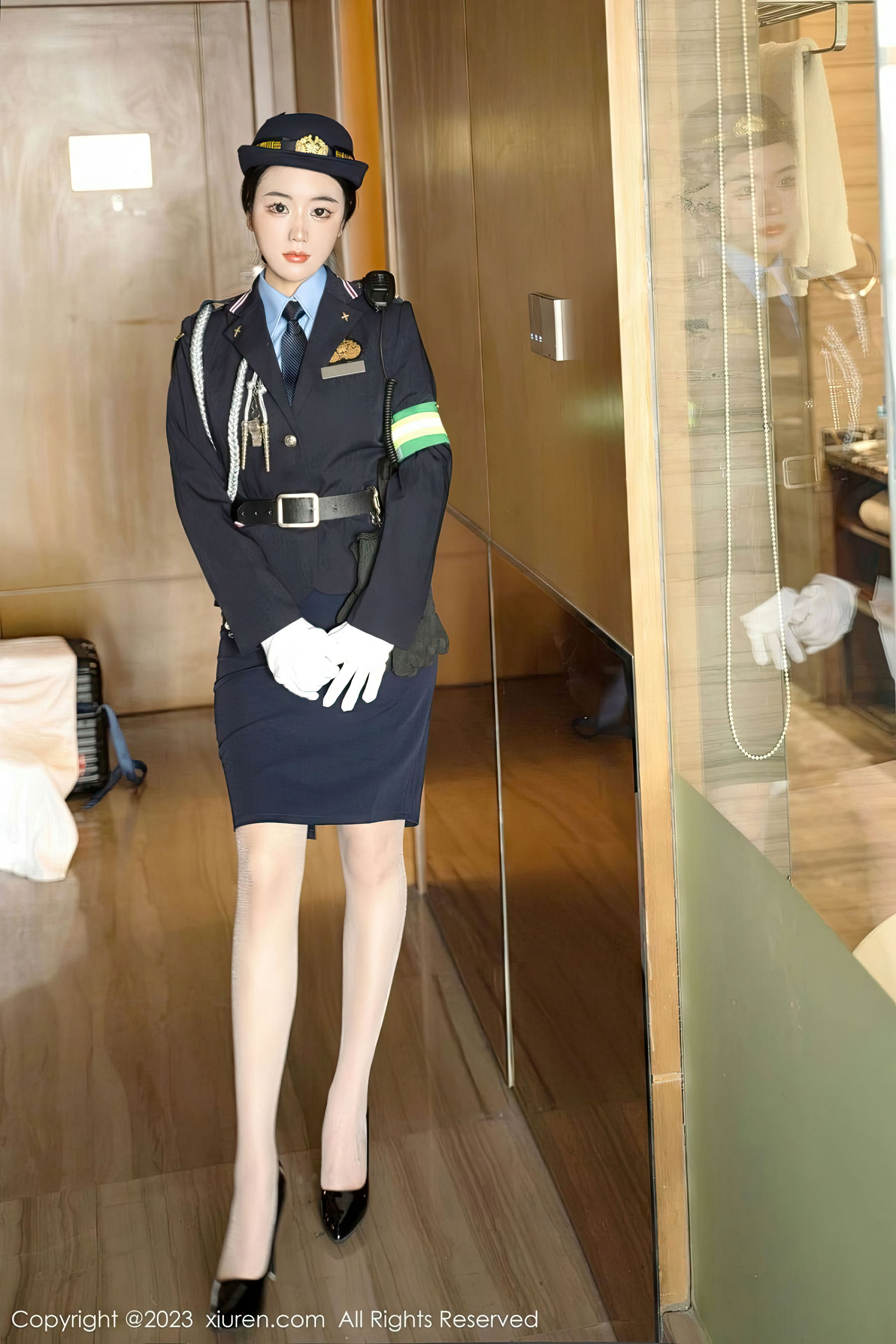 [秀人XiuRen] 2023.03.30 No.6497 汐汐爱吃草莓_第2张